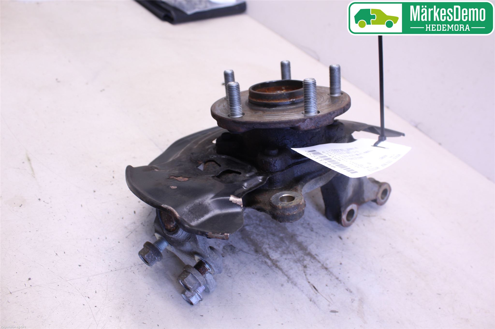 Toyota AURIS 13-19 Styrspindel Lagerhus Hö