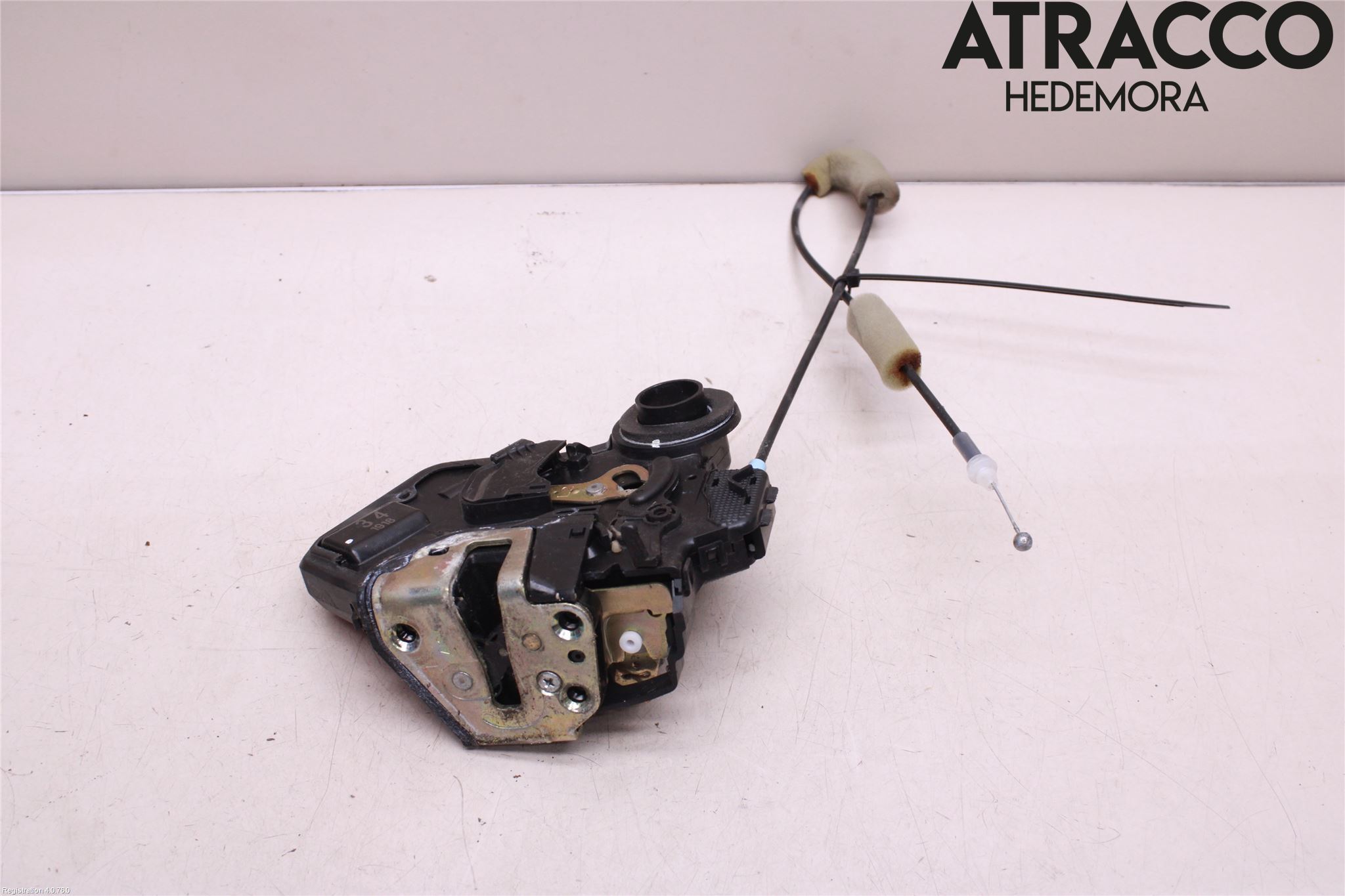 Toyota CAMRY    01-06 Låskista-Dörrlås