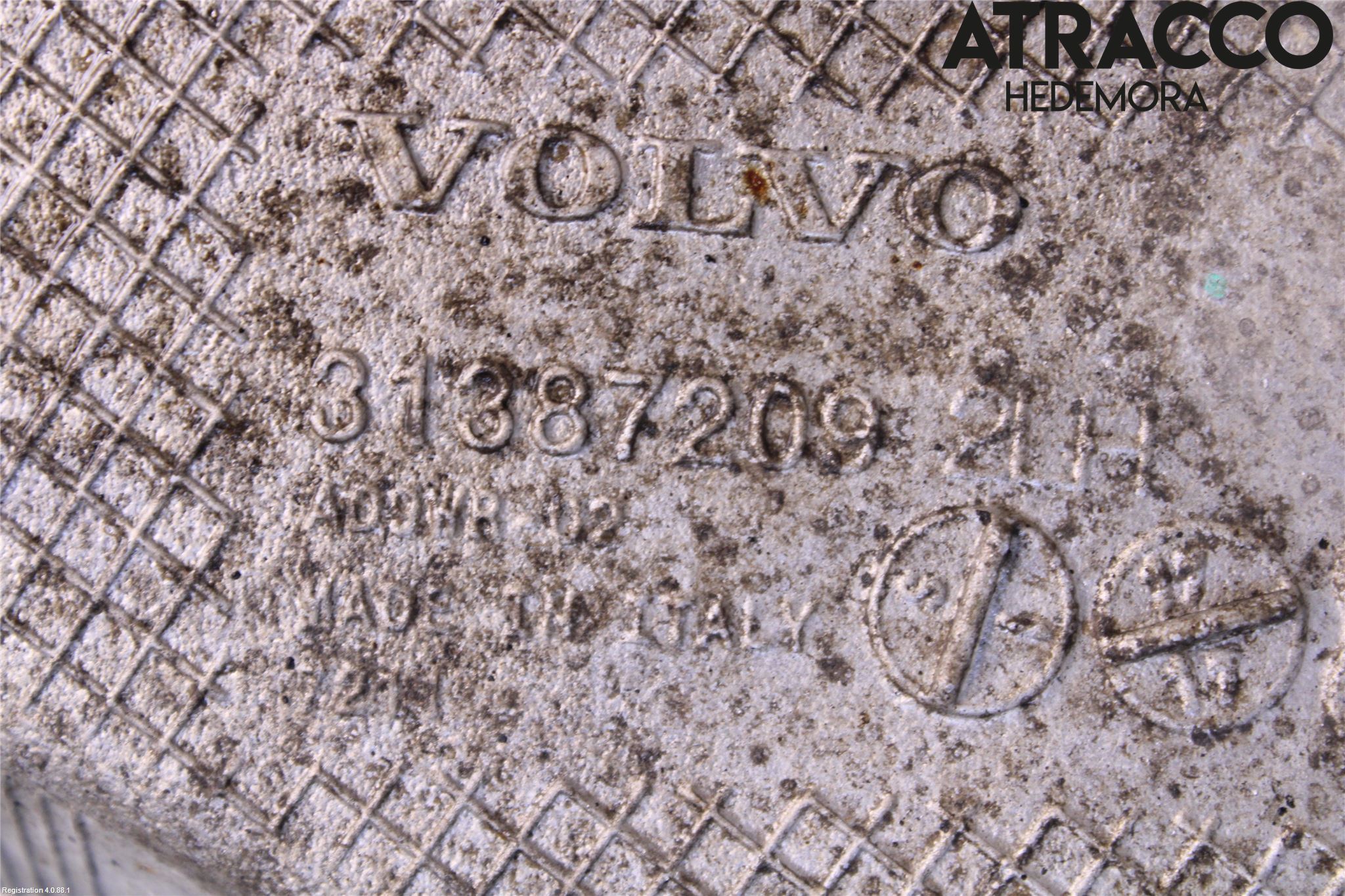 Volvo S90 17->> Bärarm Bak Vänster