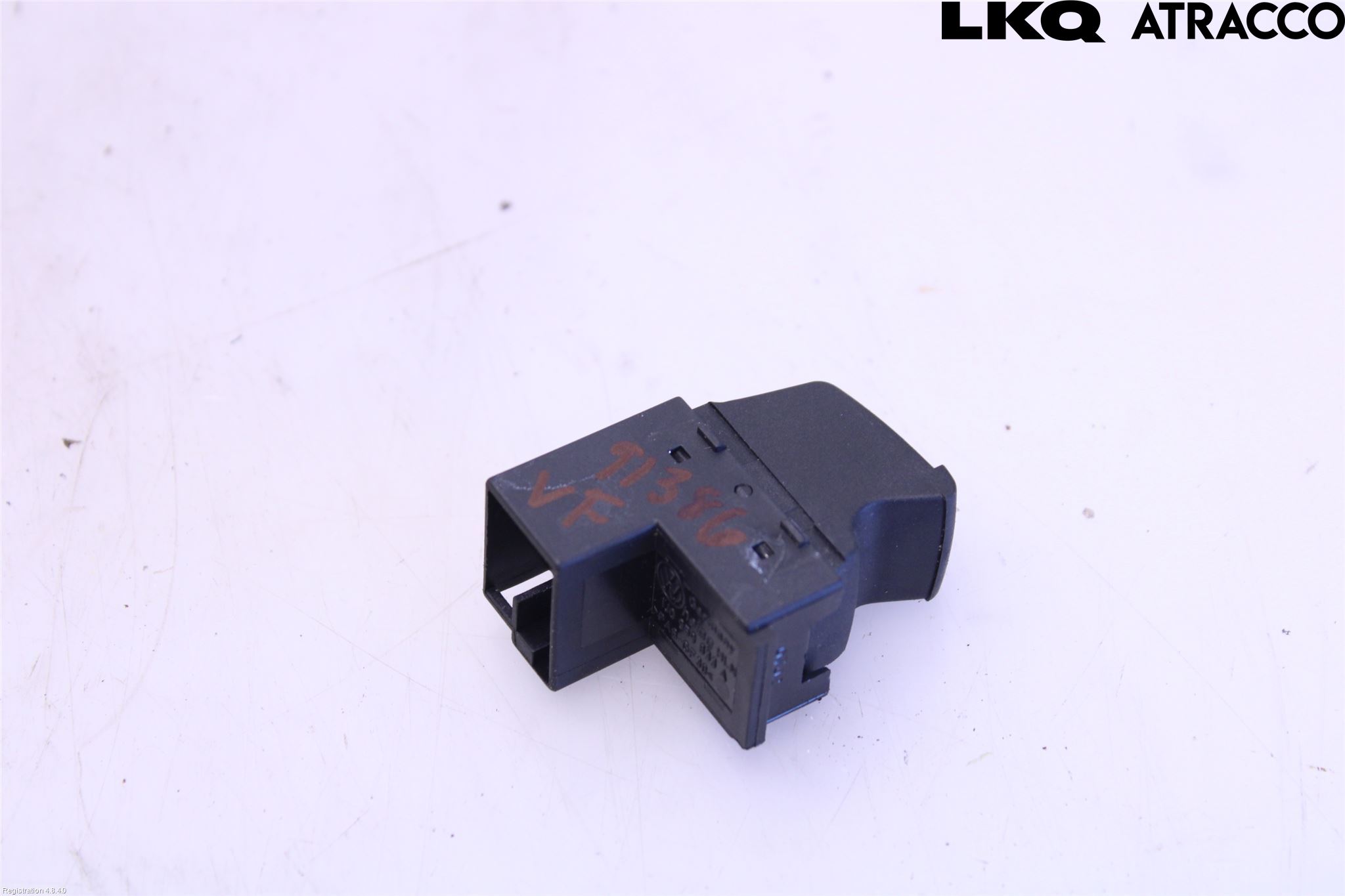 Volkswagen VW PASSAT 01-05 Strömställare Tanklucka