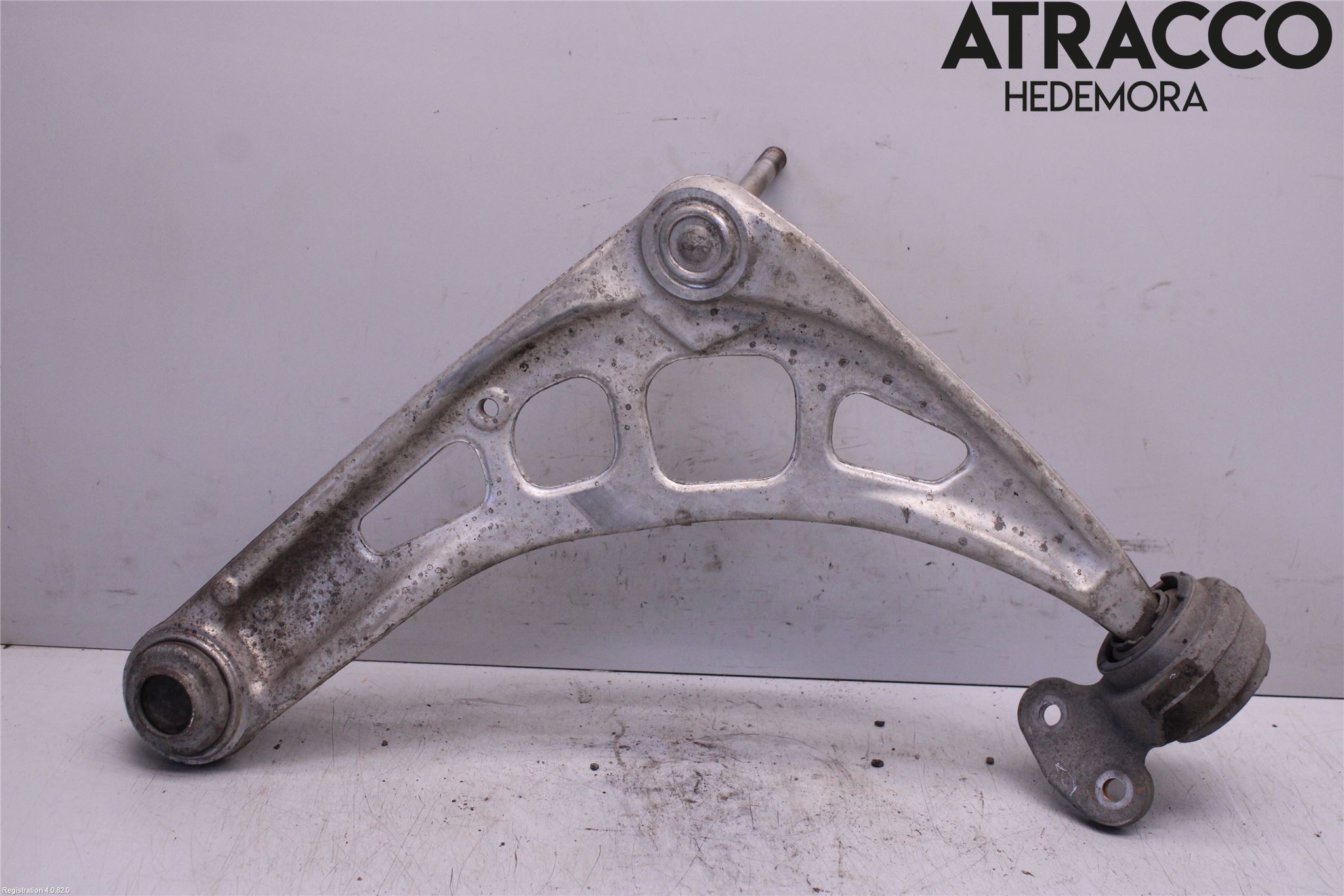 BMW 3 E46      98-05 Bärarm Fram Undre Hö