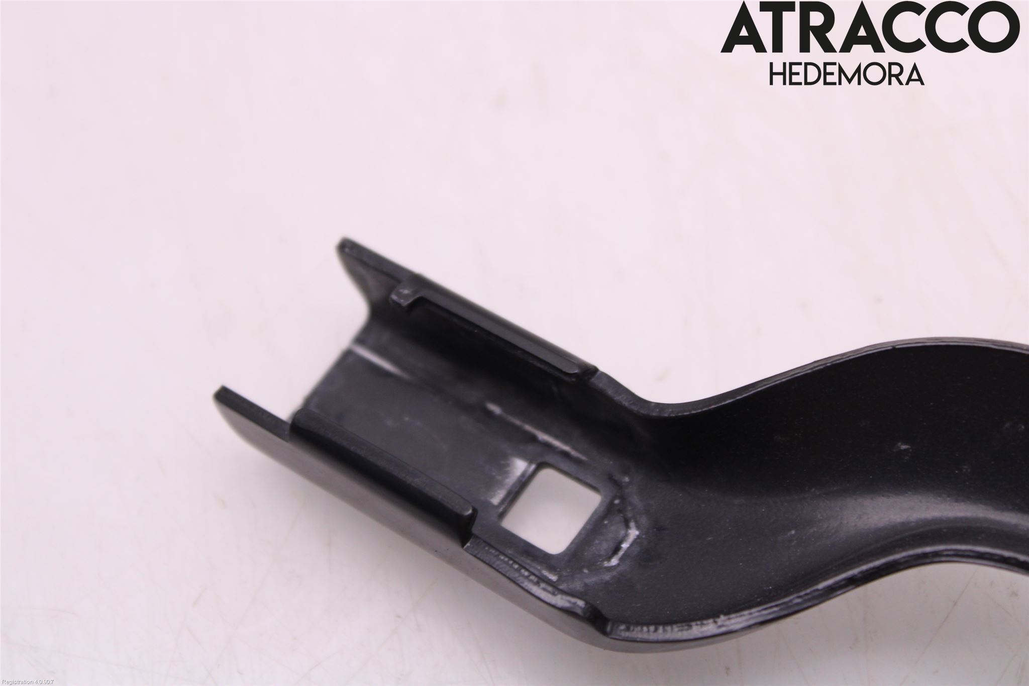 BMW 5 G30/G31/F90 17-23 Torkararm Armar Vindruta