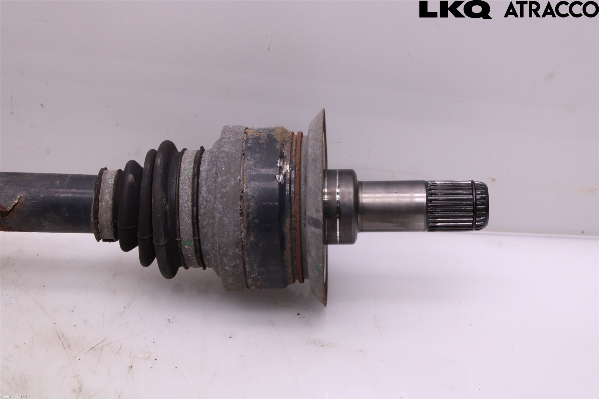 BMW X6 F16 14-19 Drivaxel Bak Höger