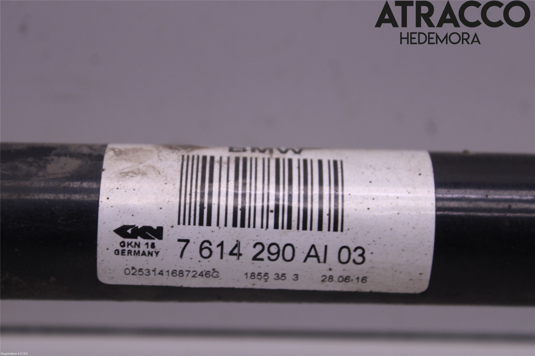 BMW 5 F10/F11/F18 09-17 Drivaxel Bak Höger