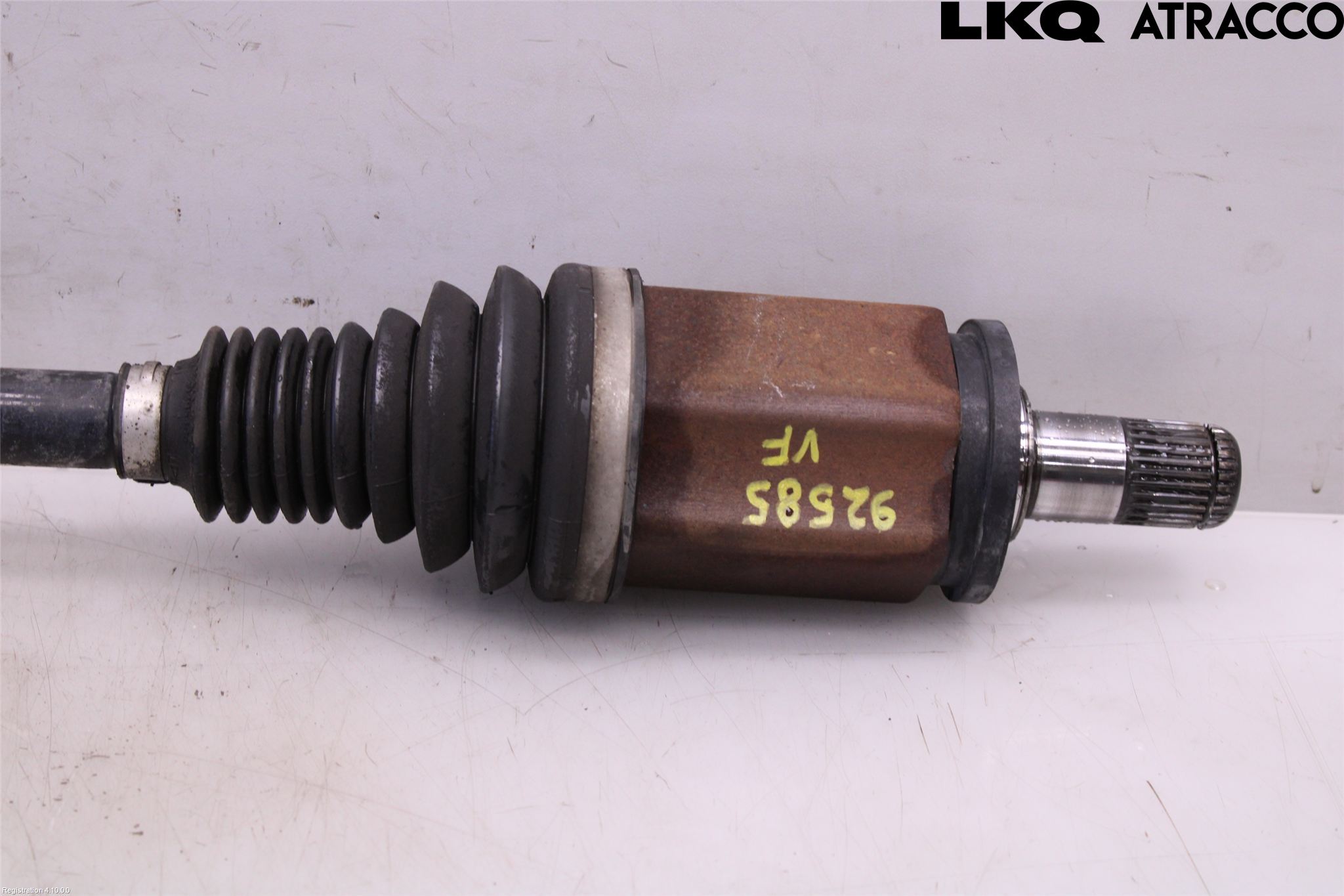 BMW 3 F30/F31/F80 12-19 Drivaxel Fram Vänster