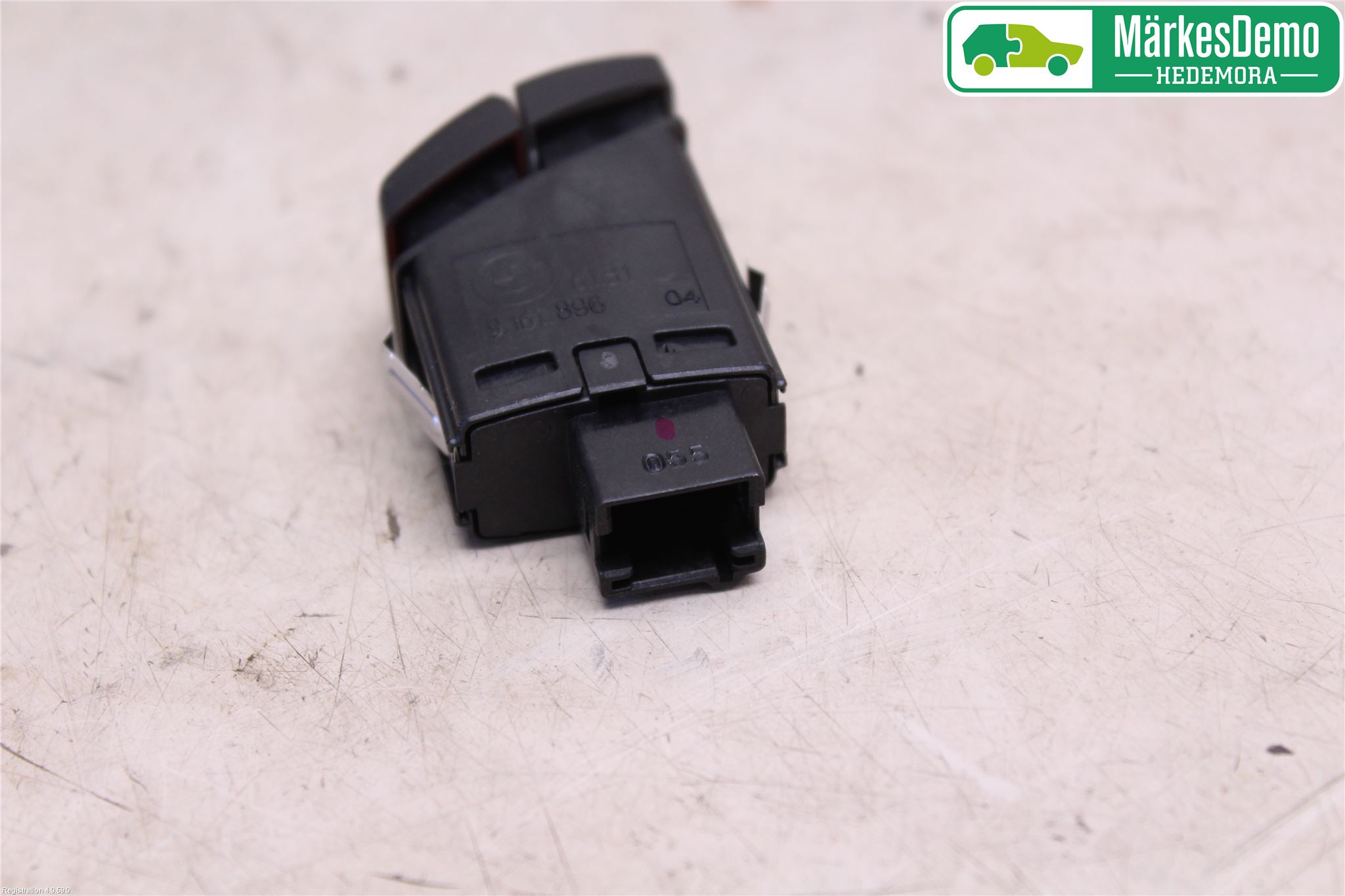 BMW 5 F10/F11/F18 09-17 Strömställare Varnings