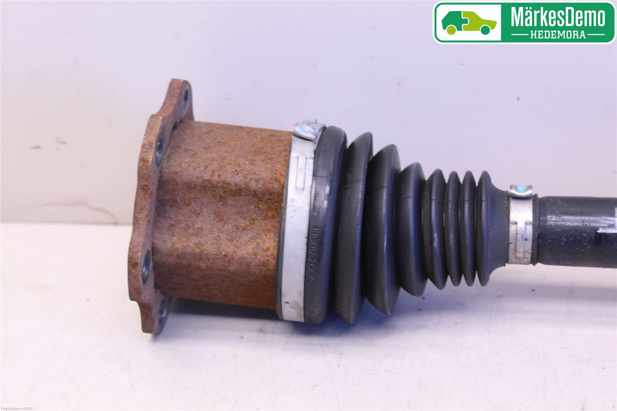 Audi Q5 09-16 Drivaxel Fram Vänster