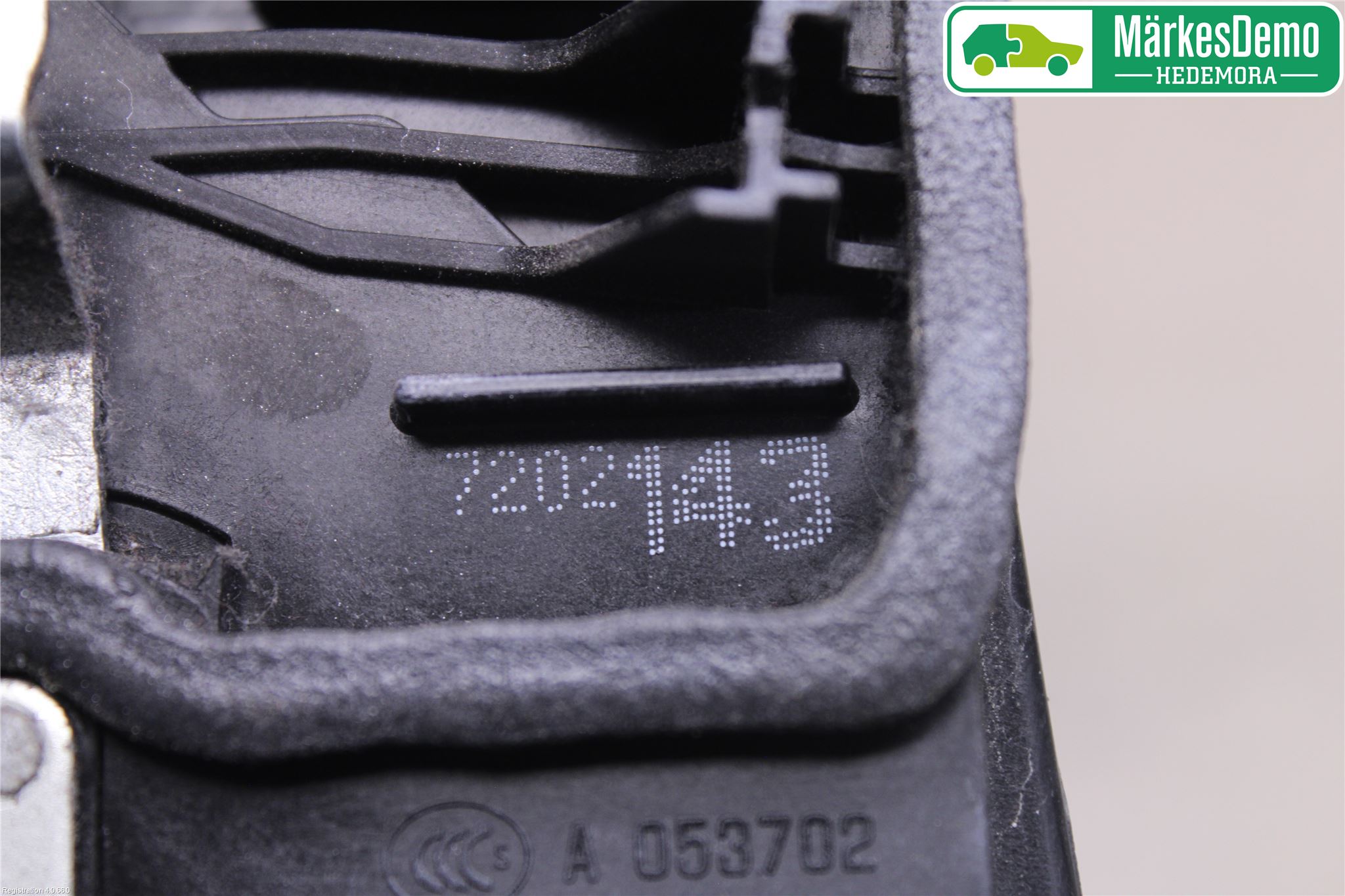 BMW X3 E83     03-10 Låskista-Dörrlås