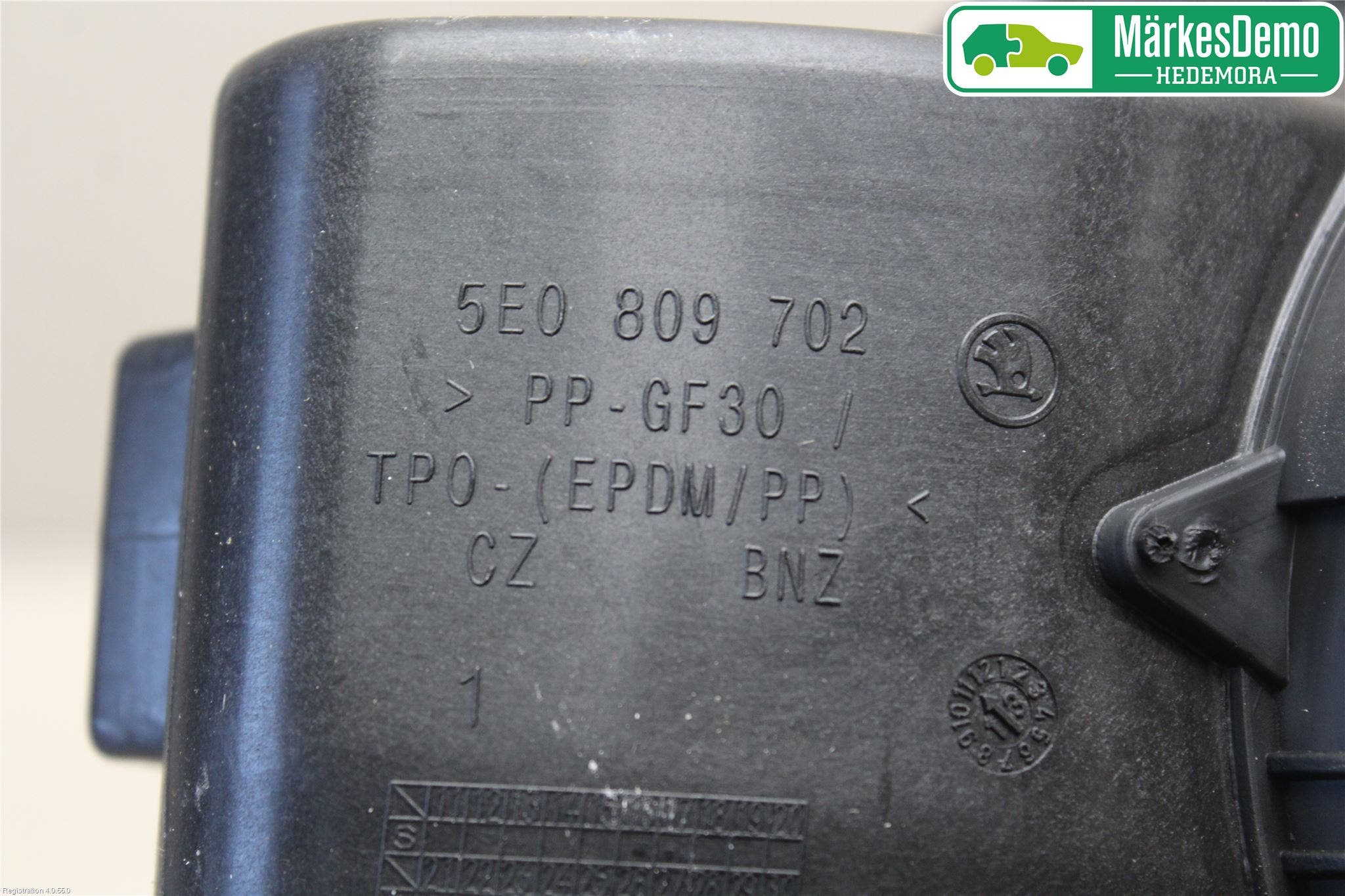 Skoda OCTAVIA (5E) 13-20 Tanklucka