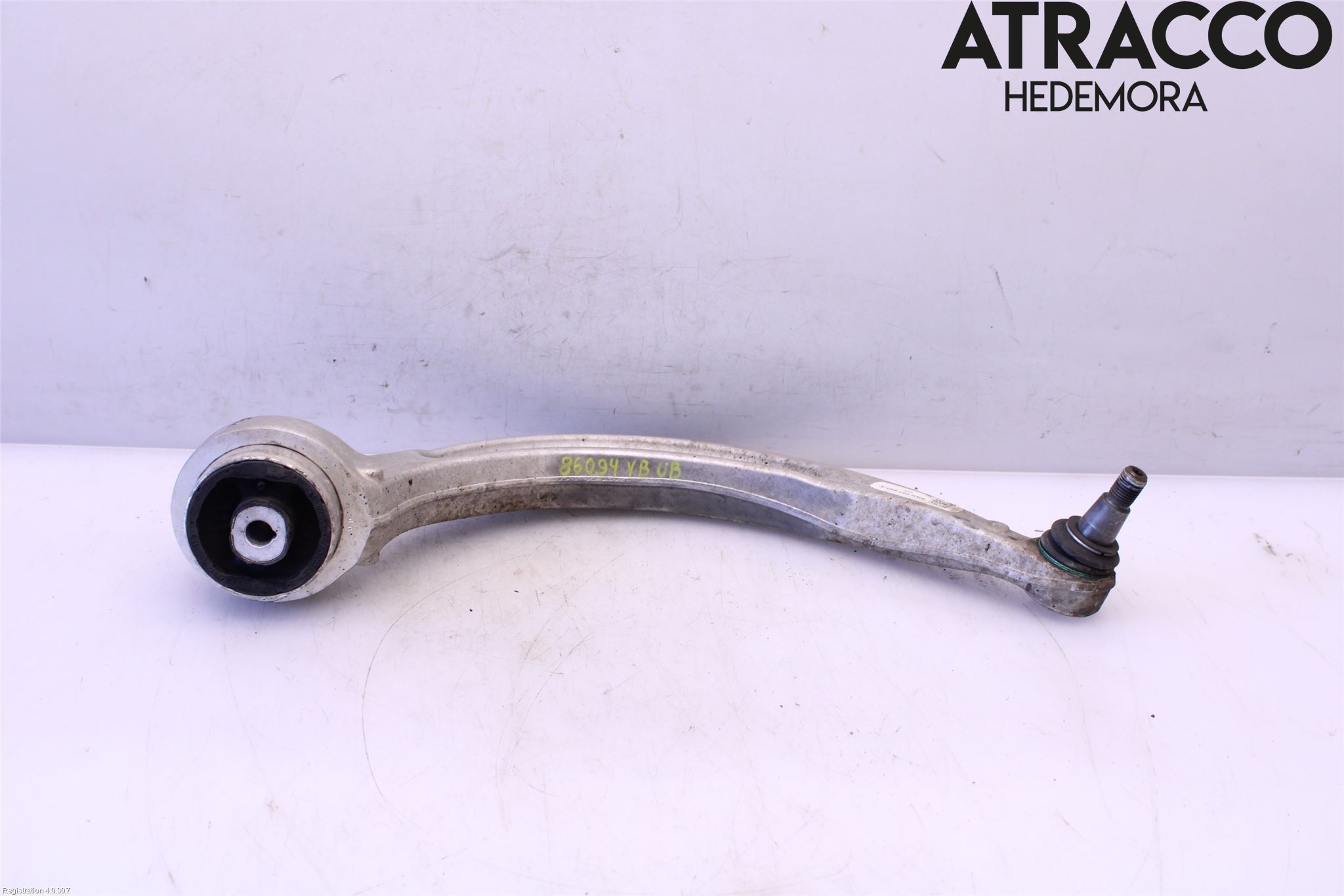 Audi A4 ALLROAD 17- Bärarm Fram Undre Vä