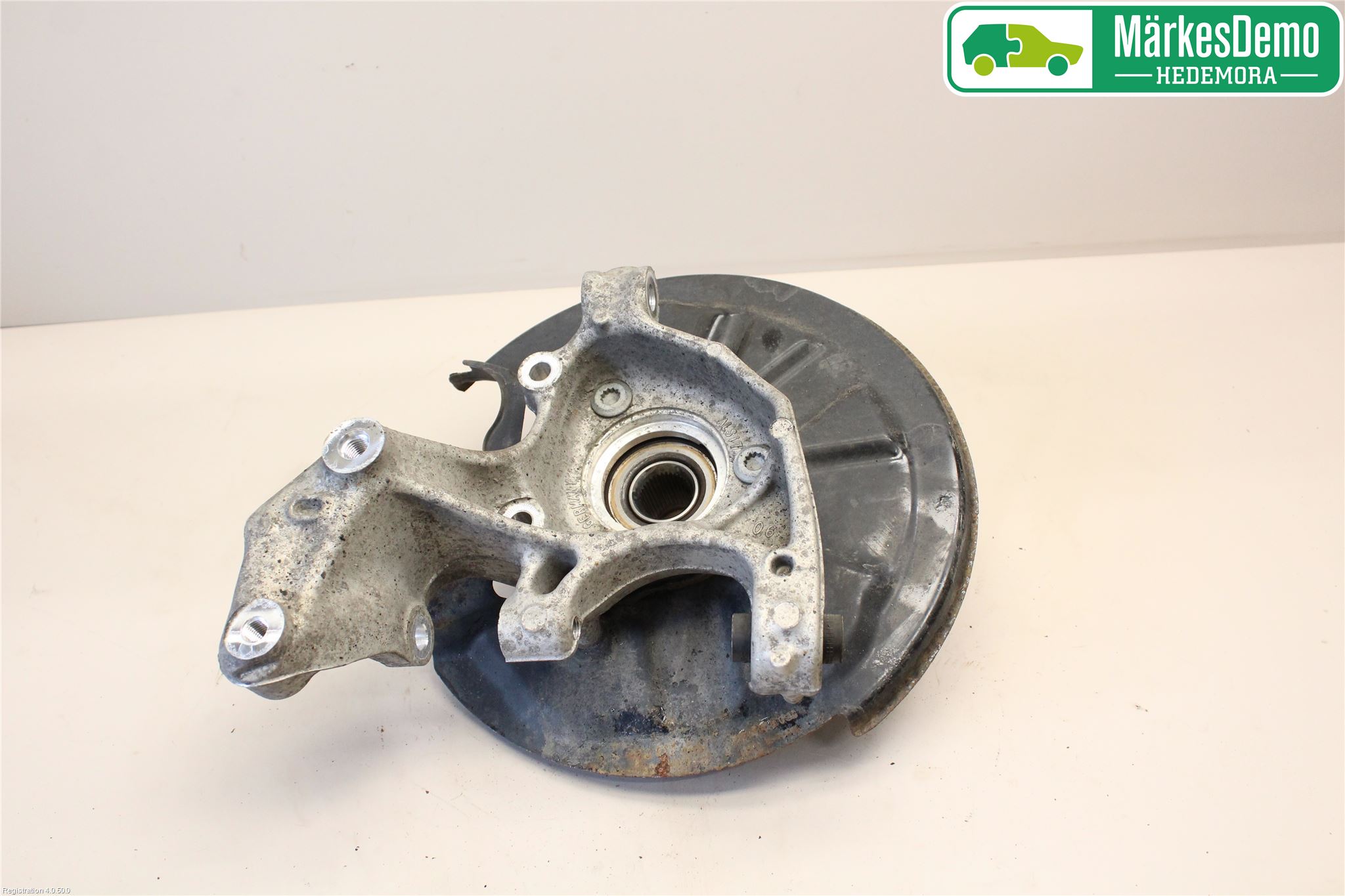 Volkswagen VW PASSAT 15-19 Hjullagerhus-Spindel Hö B