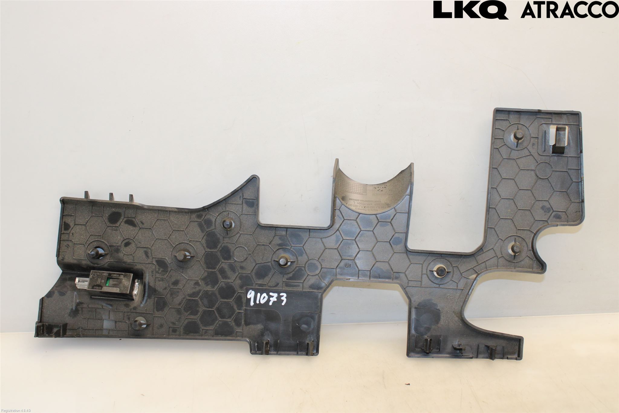 Volkswagen VW TRANSP/CARAVELLE (T7) 22-24 Instrumentbräda Sparkskydd