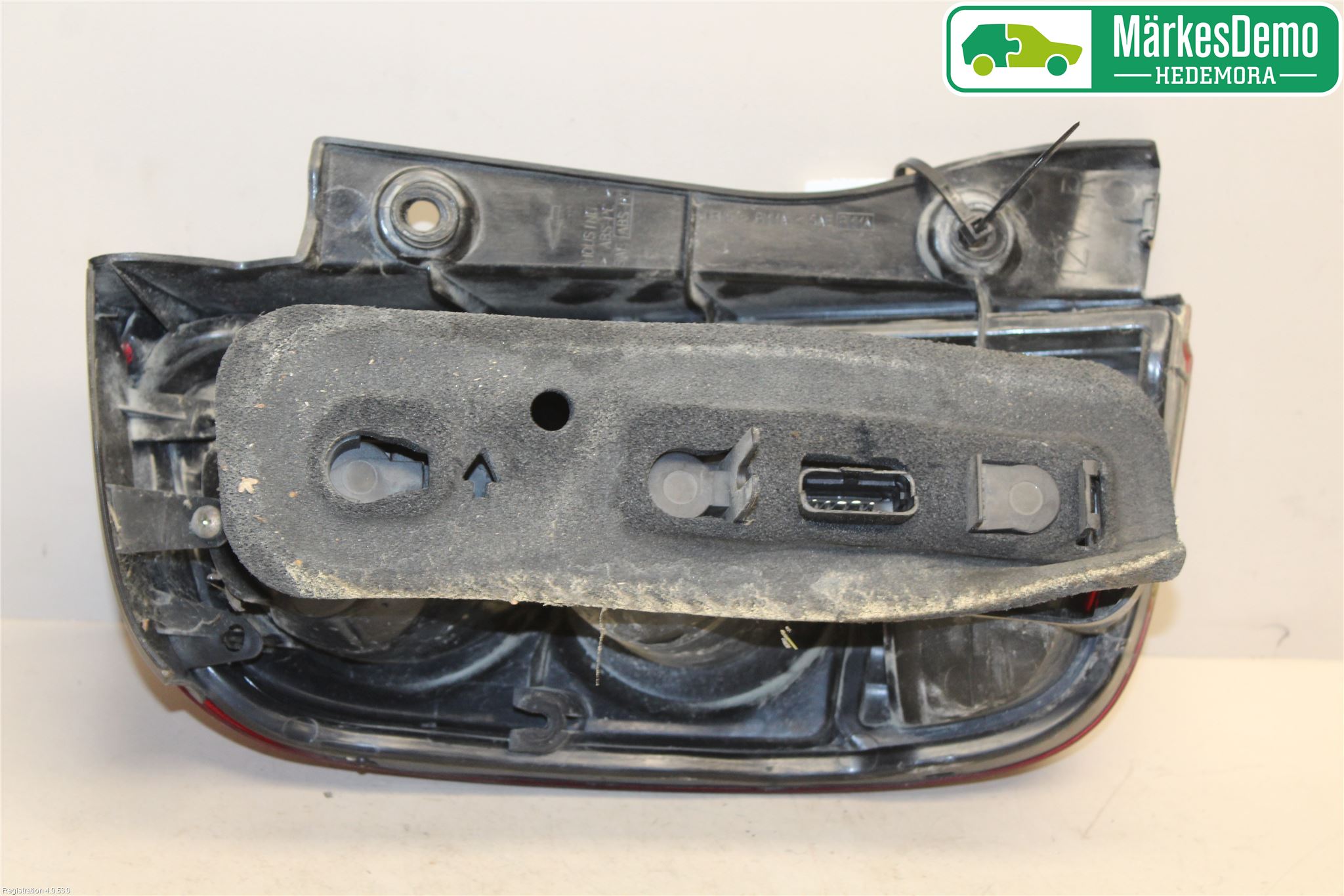 Nissan MICRA C+C Bakljus Höger