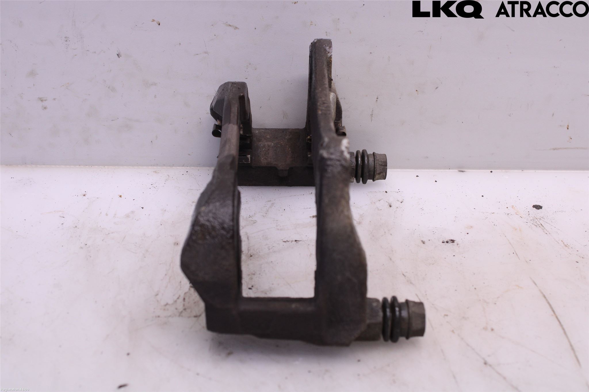 Toyota RAV4 19- Bromsokshållare