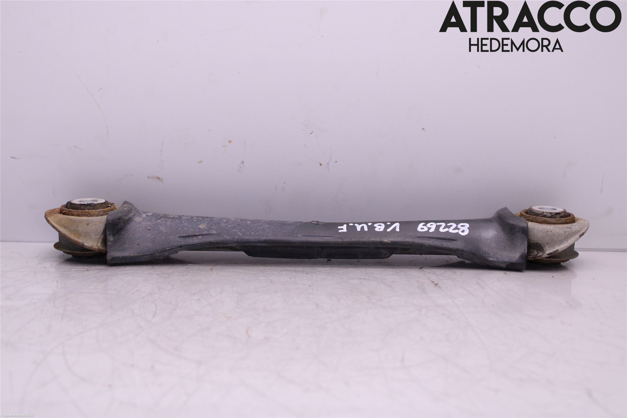 Mercedes-Benz MB C (203) 00-07 Bärarm Bak Vänster