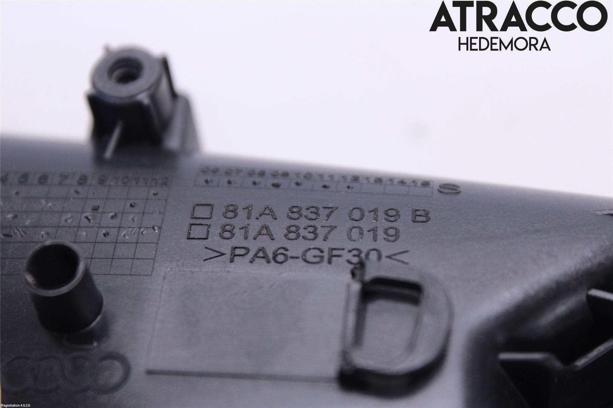 Audi Q2/SQ2 17- Dörrhandtag Inre Vä