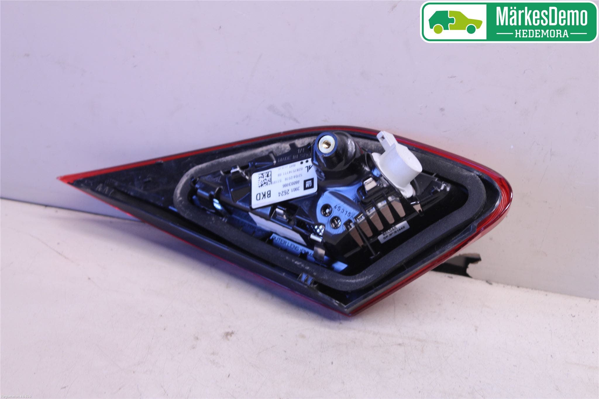 Opel CORSA E 15-19 Bakljus Lucka Hö