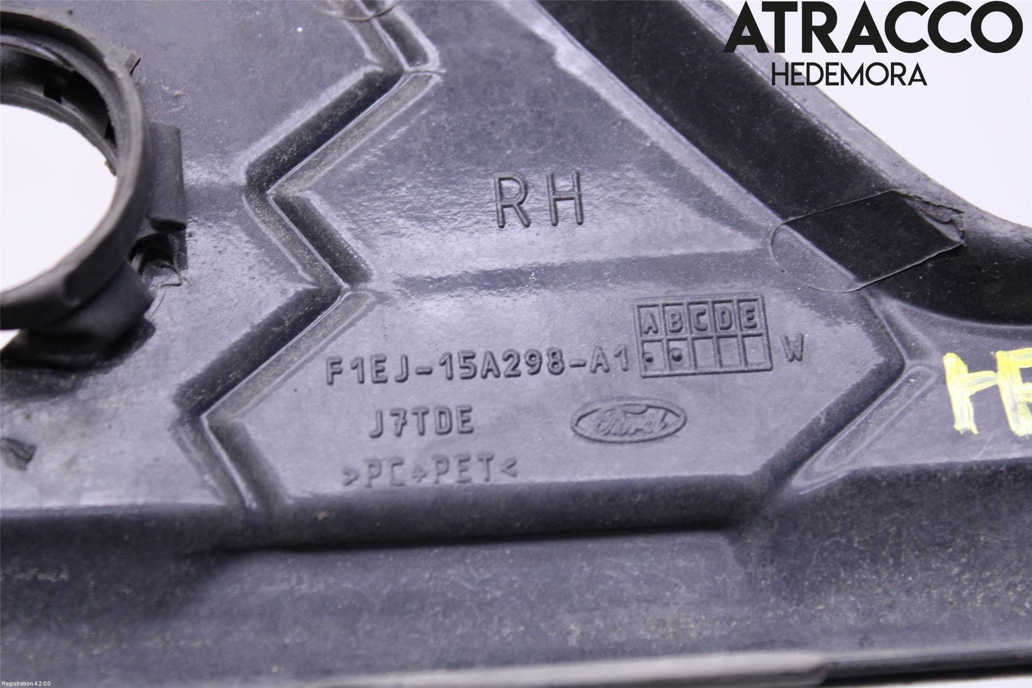 Ford FOCUS 15-18 Dimljussarg Fram