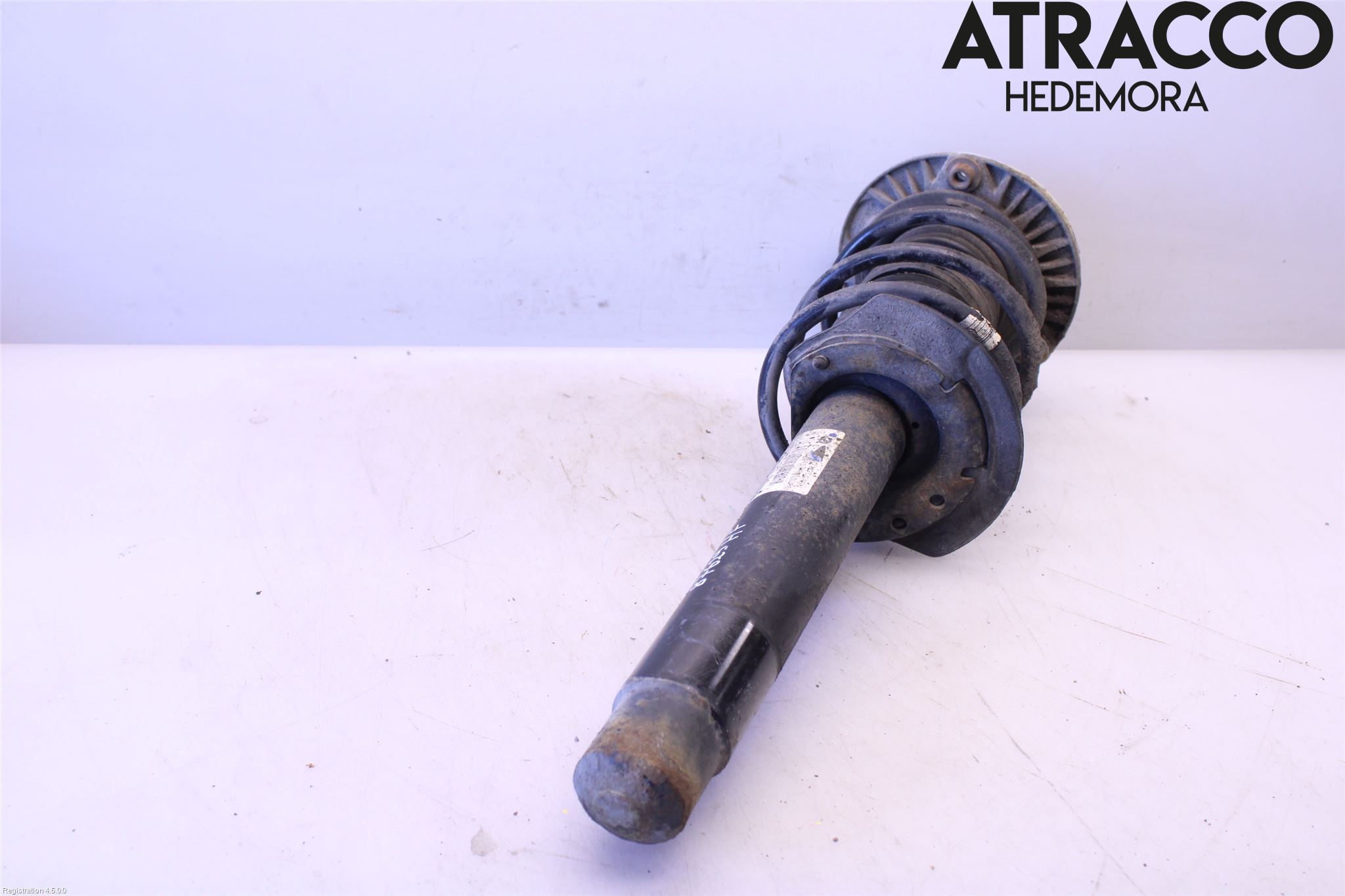 BMW 1 F20/F21 11-19 Fjäderben Fram Höger