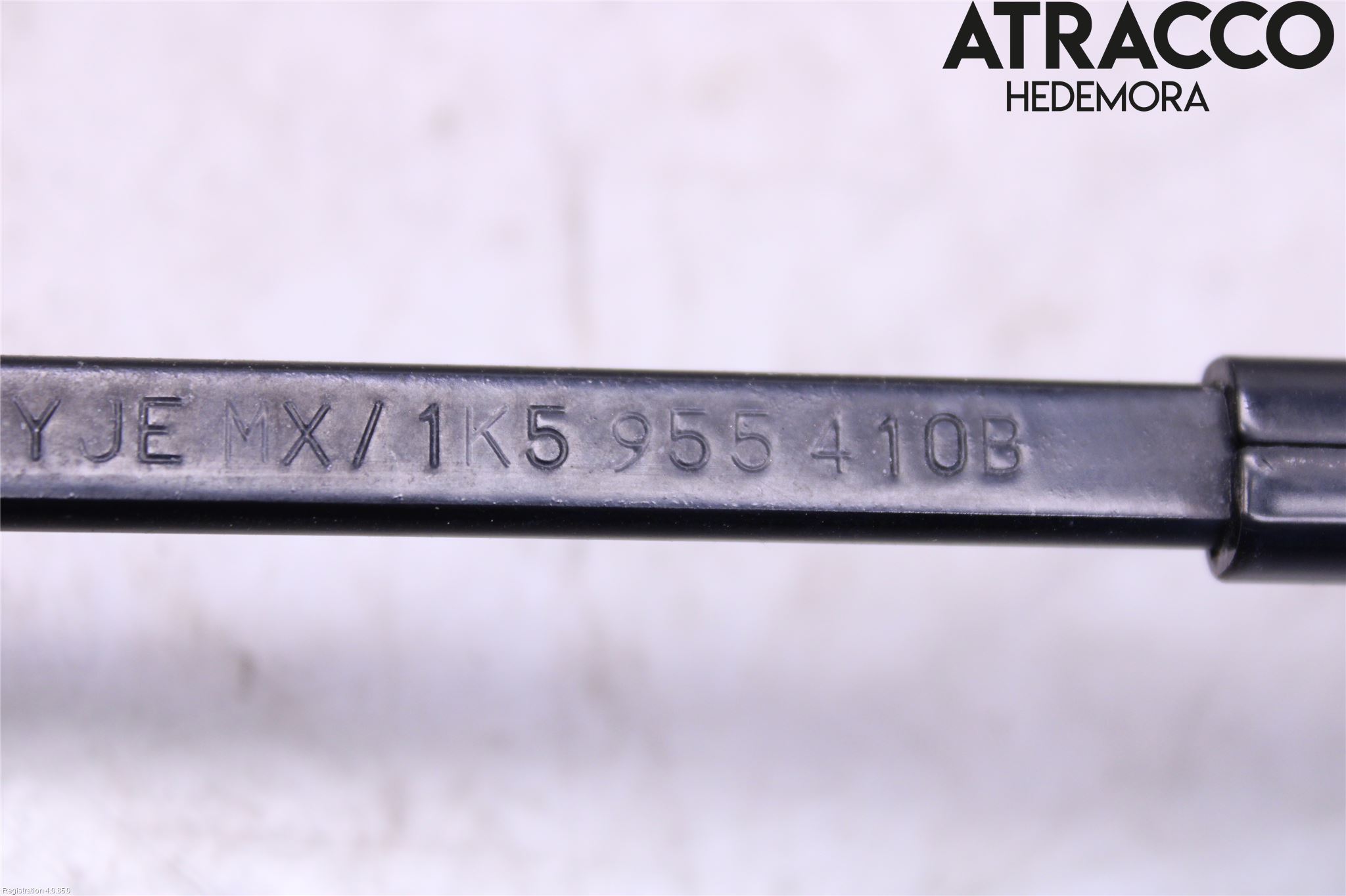 Volkswagen VW GOLF V 04-09 Torkararm Armar Vindruta