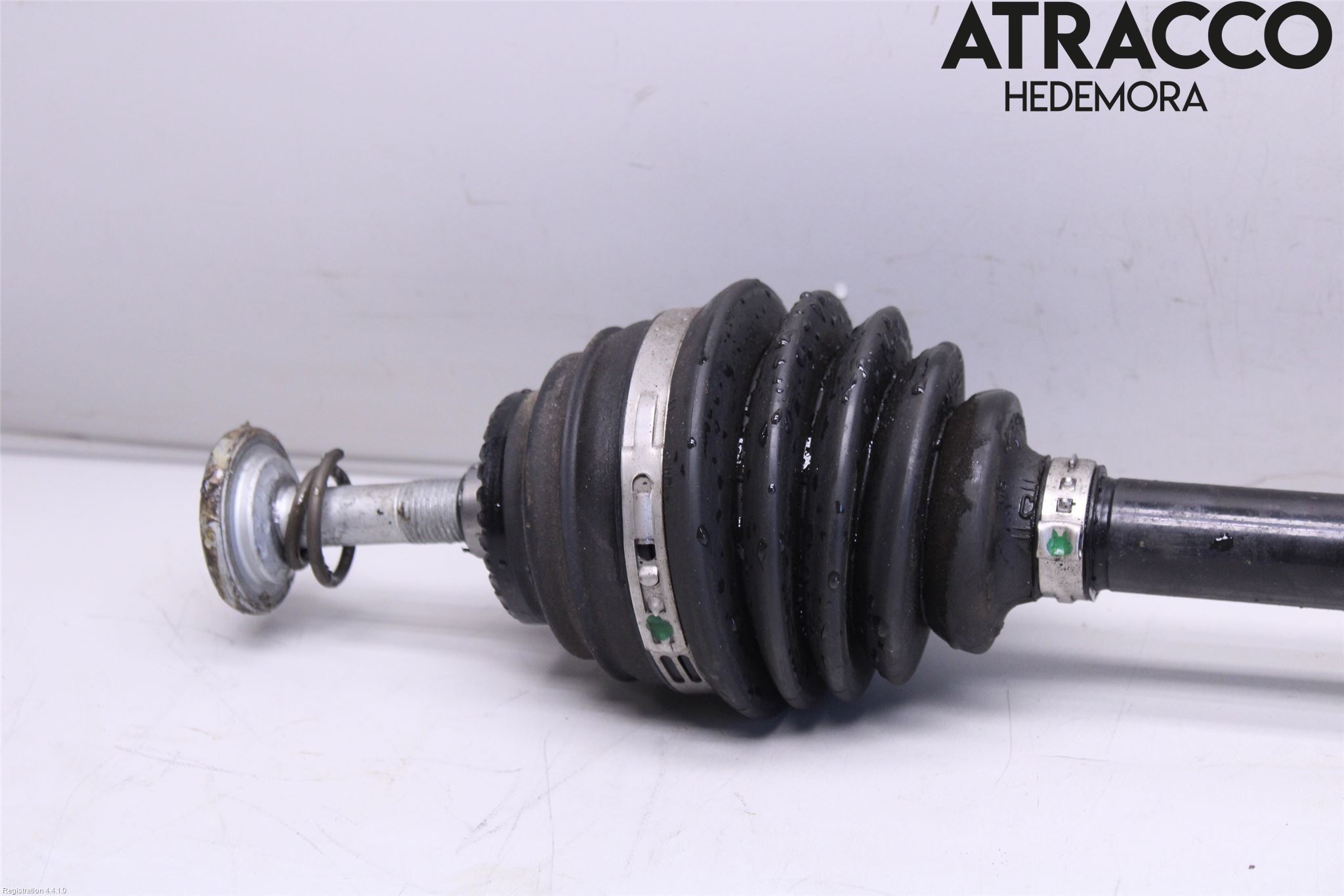 BMW 3 F30/F31/F80 12-19 Drivaxel Fram Vänster