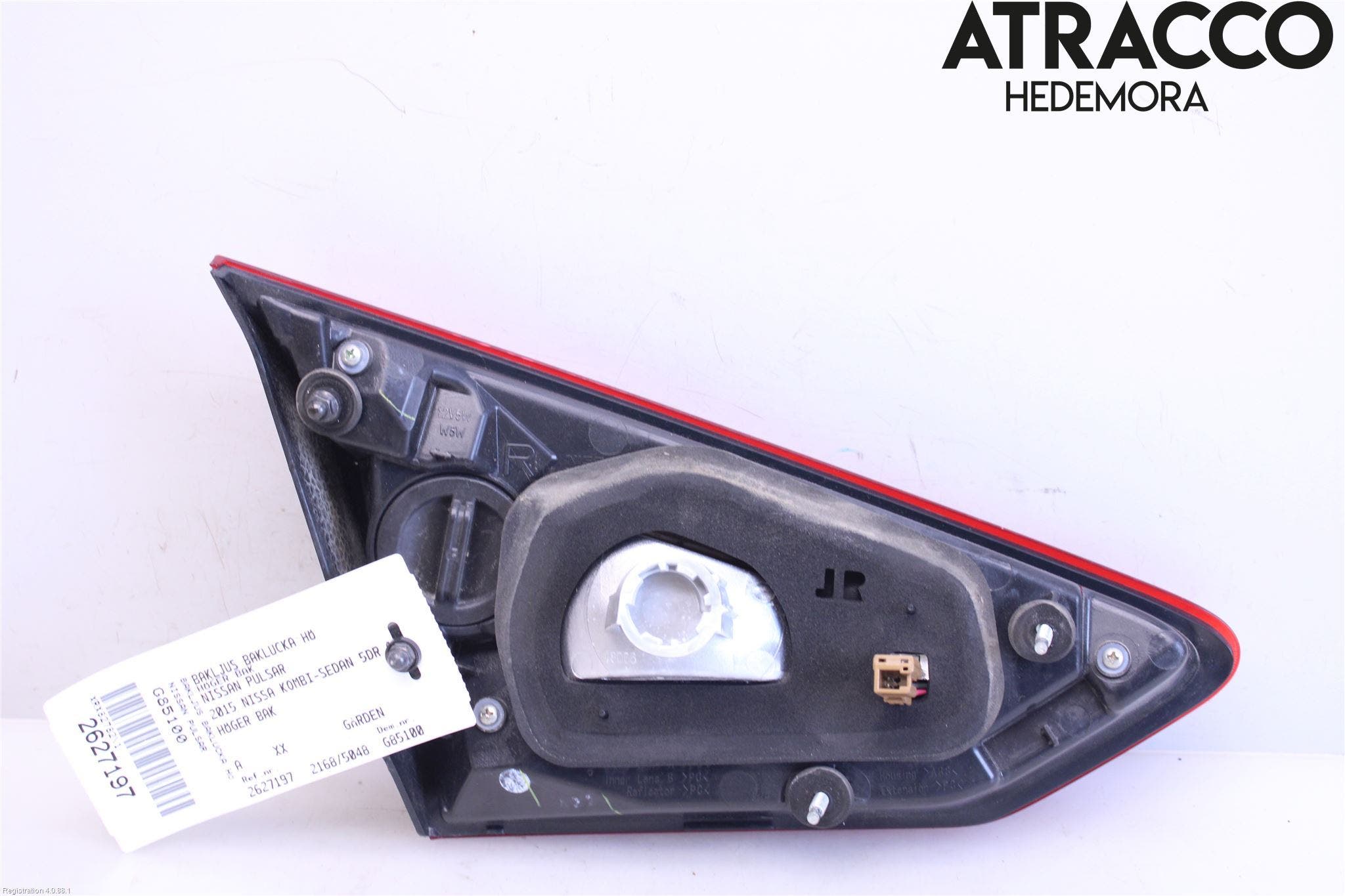 Nissan PULSAR Bakljus Lucka Hö