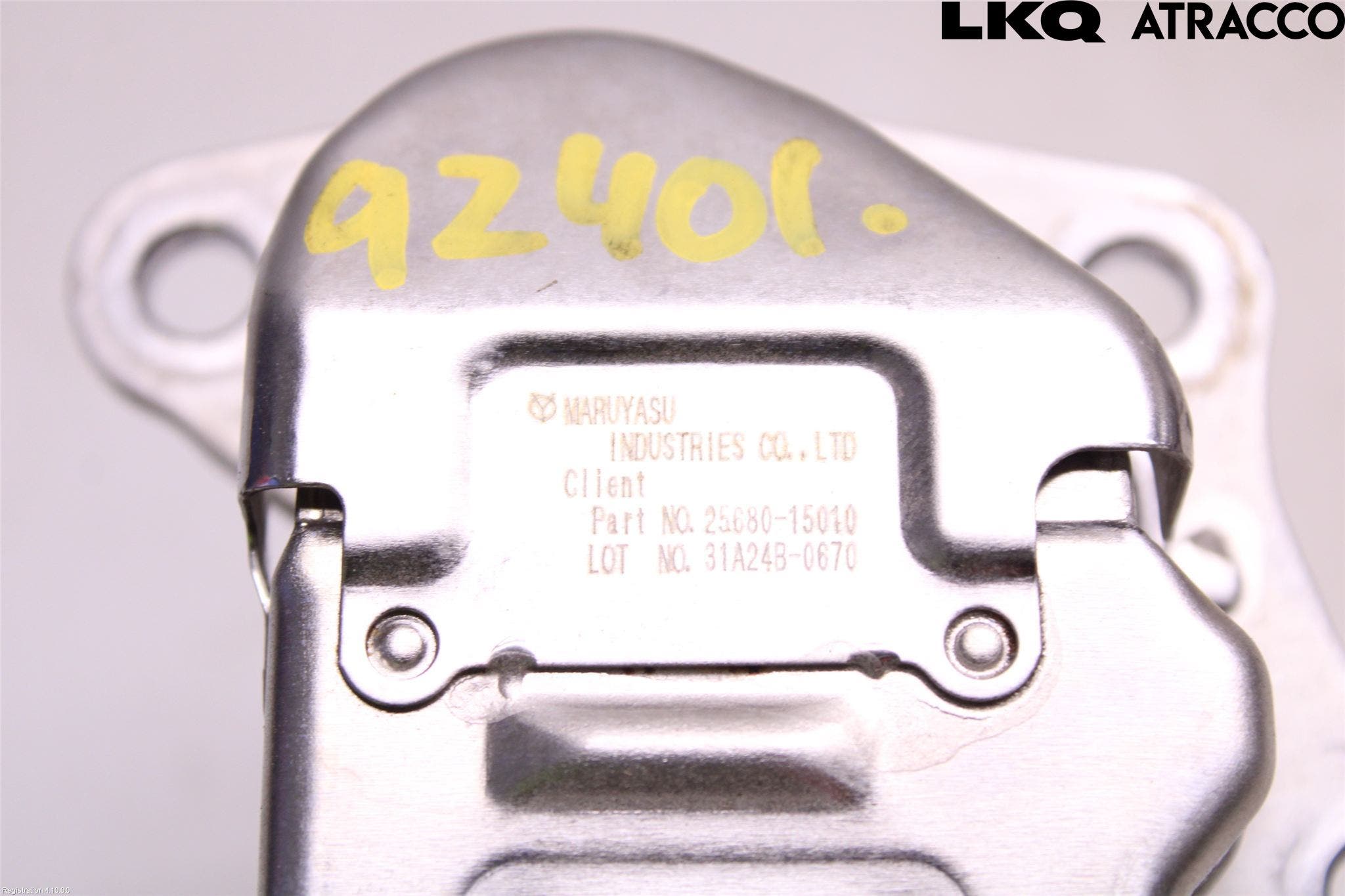 Toyota YARIS CROSS XP21 21- Avgaskylare