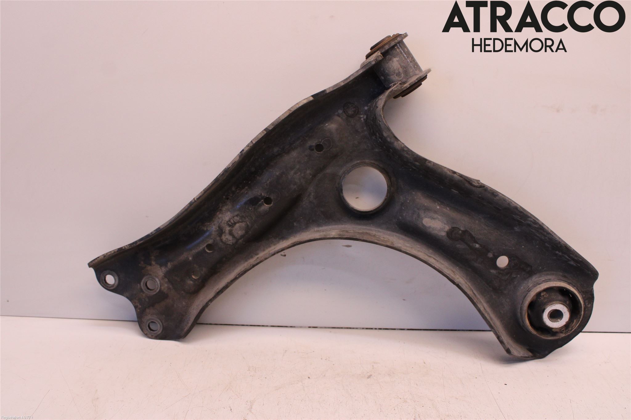 Volkswagen VW POLO 10-17 Bärarm Fram Undre Hö