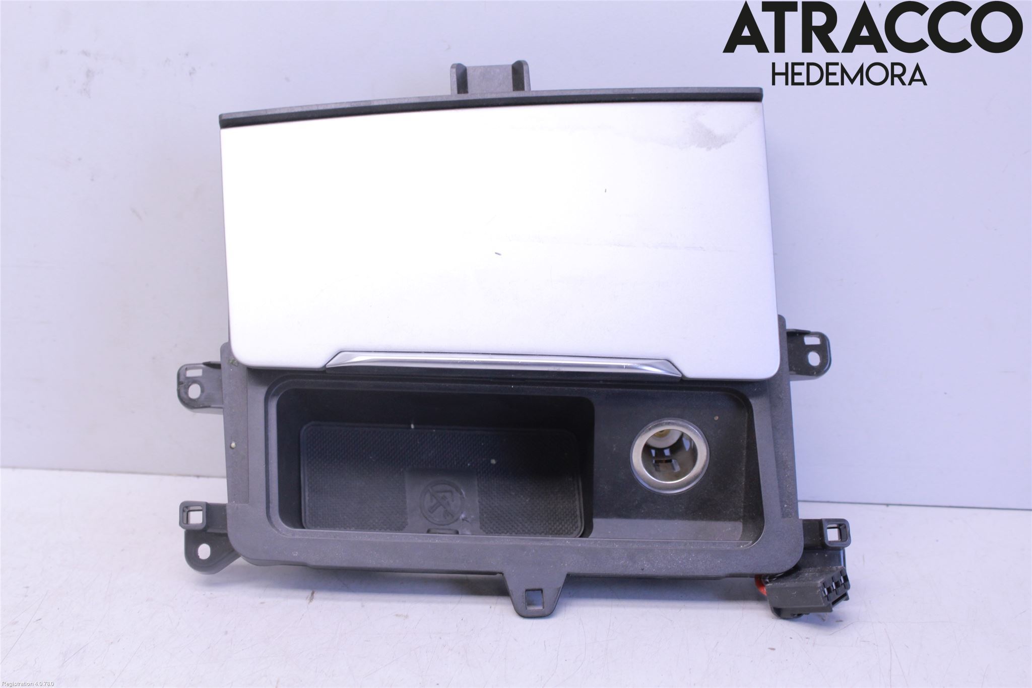 Audi Q7/SQ7 Instrumentbräda Förvaringsfack