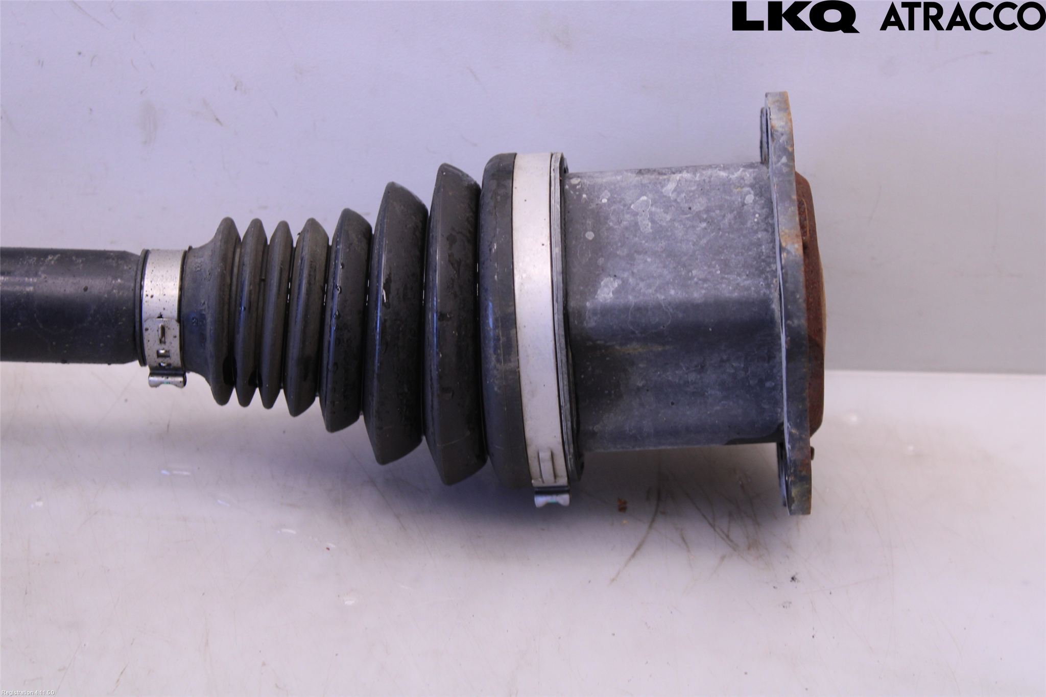 Audi A6 F2/C8 19- Drivaxel Fram Höger