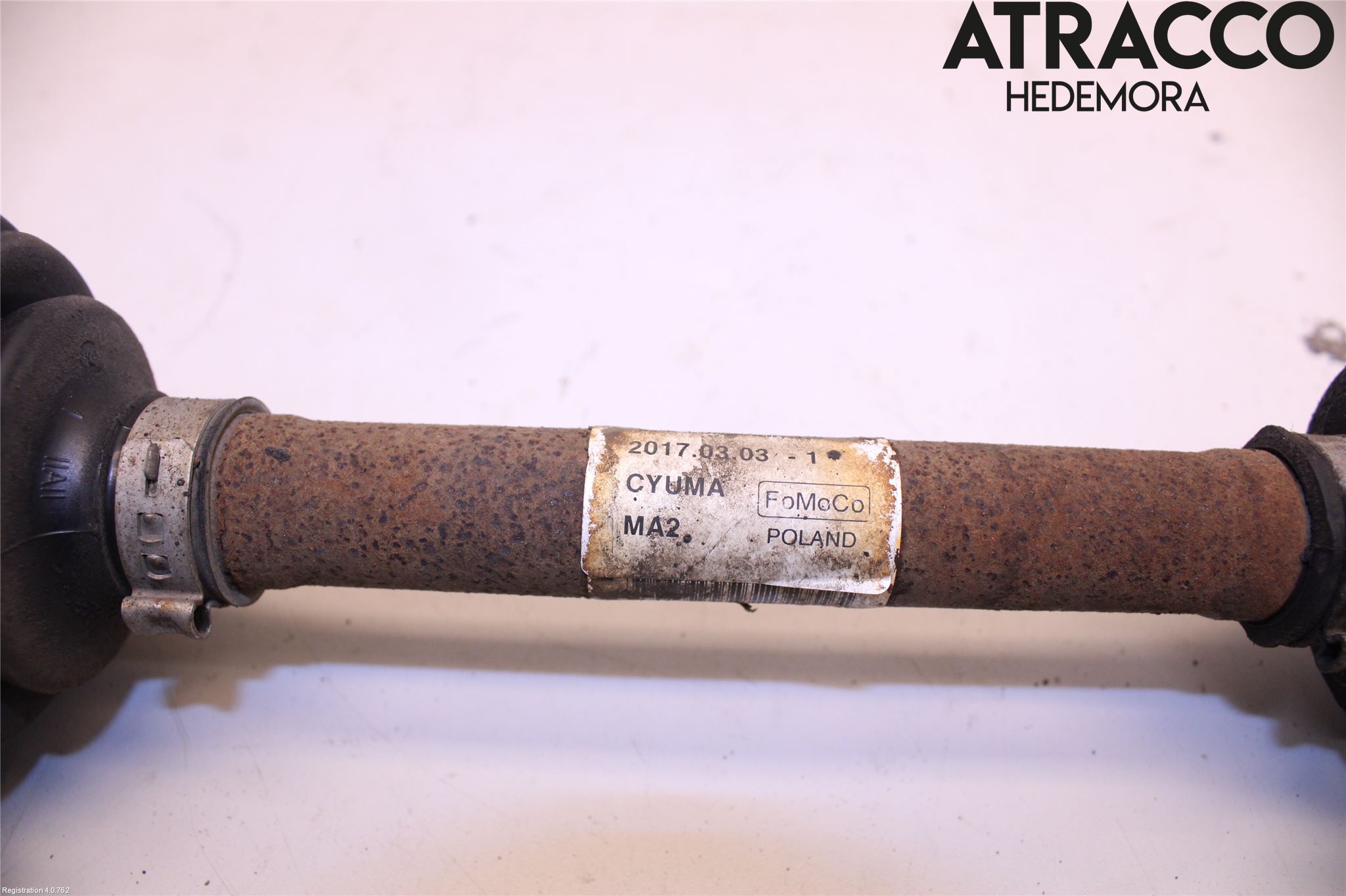 Ford FIESTA 13-17 Drivaxel Fram Vänster