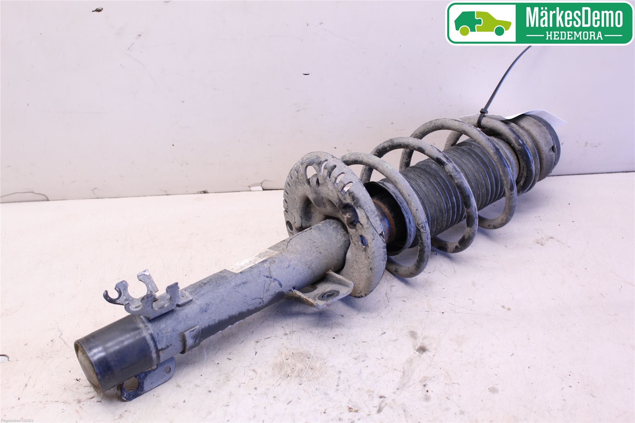 Skoda RAPID Fjäderben Fram Höger