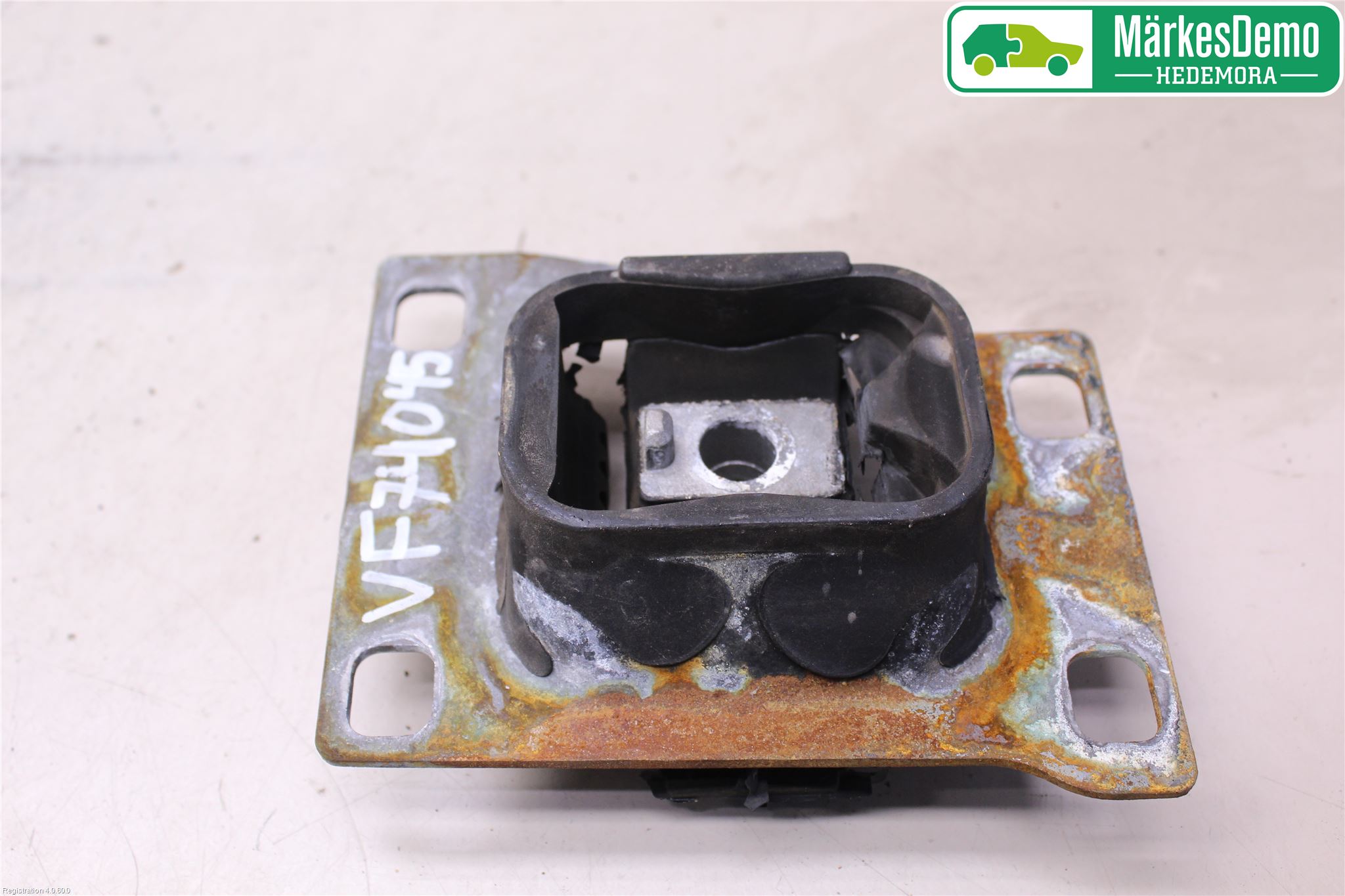 Ford TRANSIT CONNECT 03-08 Växellådsfäste