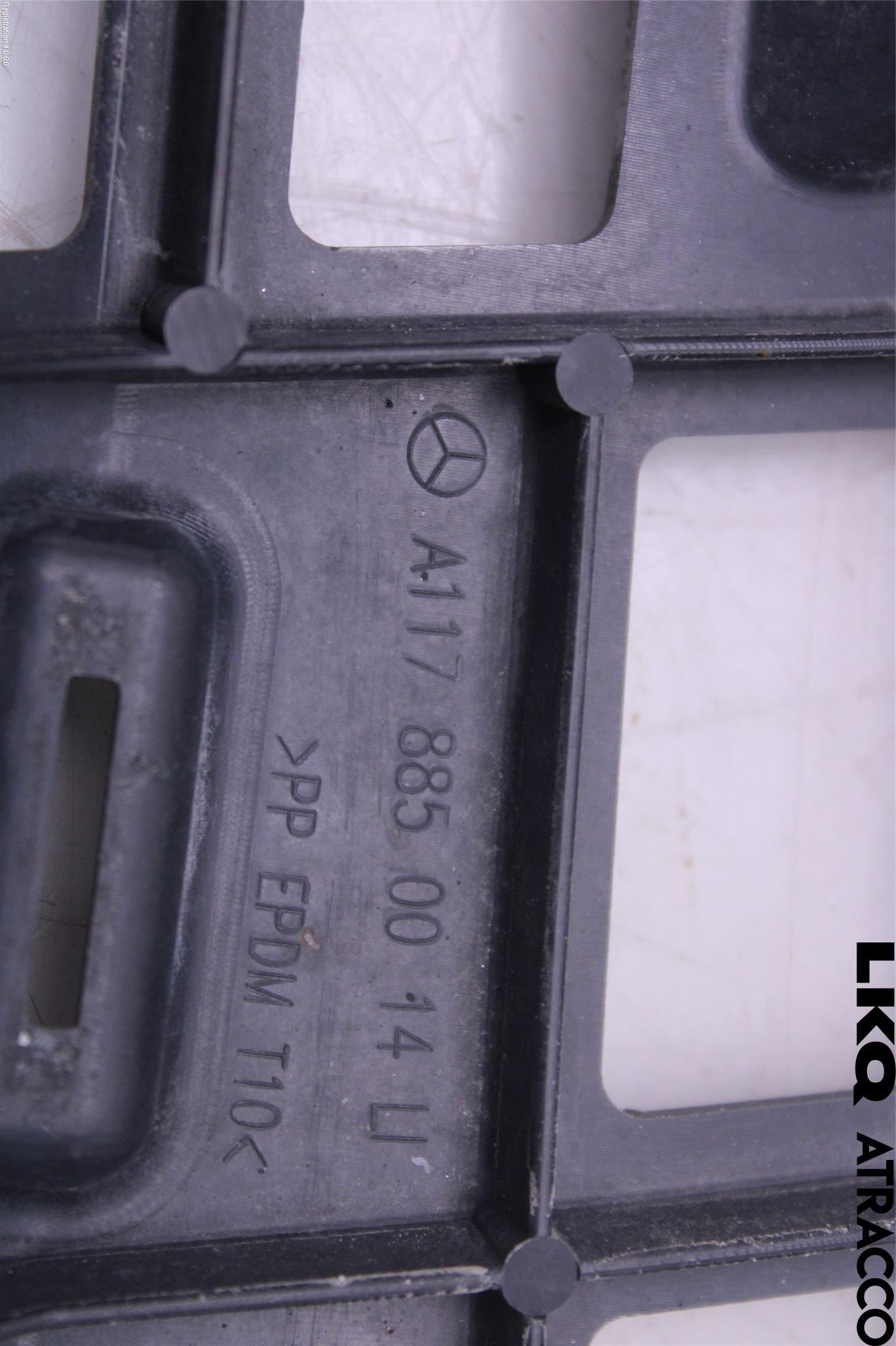 Mercedes-Benz MB CLA-KLASS (C117/X117) 13-19 Stötfångarfäste Bak Vä
