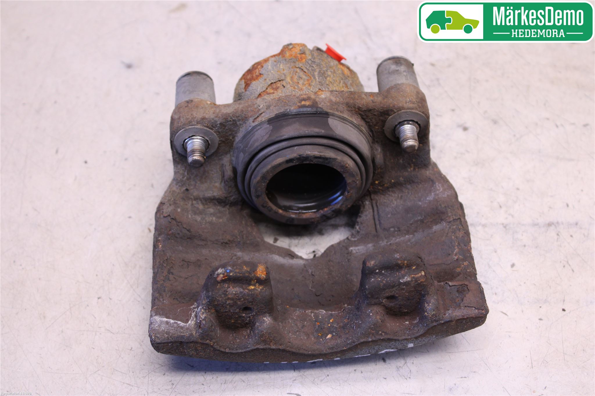 Dacia DUSTER 10-17 Bromsok Fram Höger