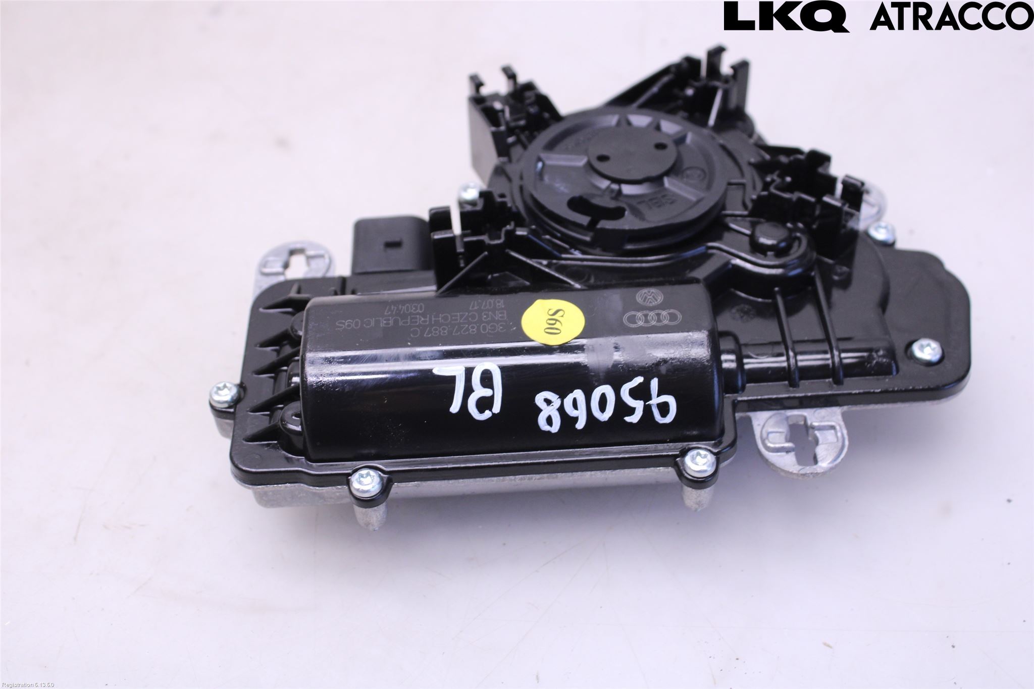 Volkswagen VW TIGUAN 16-24 Bakluckeöppnare Automatisk