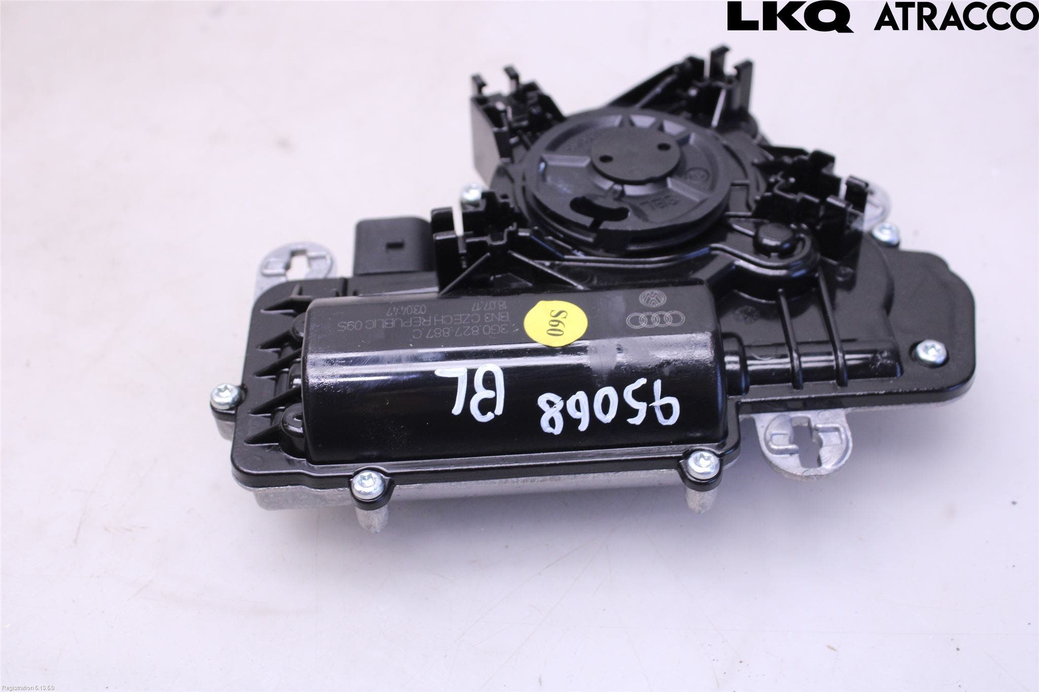 Volkswagen VW TIGUAN 16-24 Bakluckeöppnare Automatisk