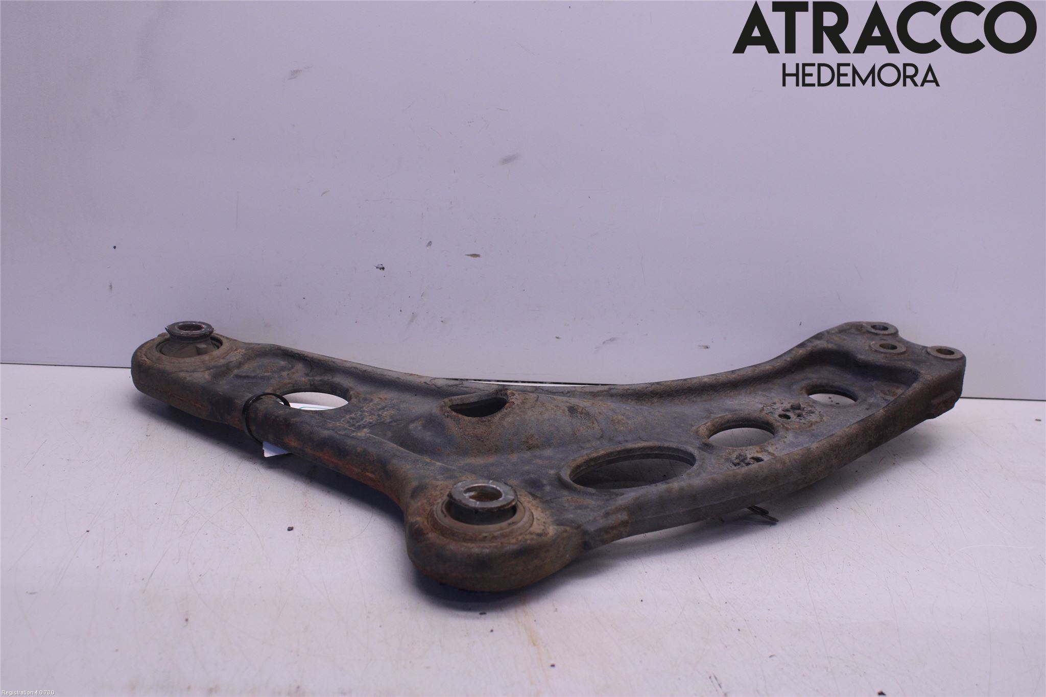 Opel VIVARO 15-19 Bärarm Fram Undre Hö