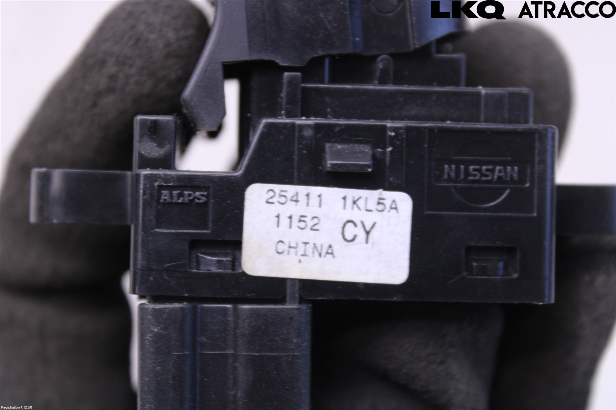 Nissan JUKE 10-14 Strömställare Elhiss