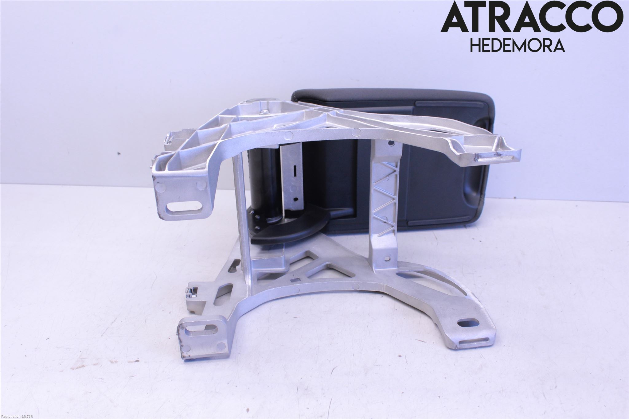 Audi A4/S4 B9 16-19 Inredning Armstöd