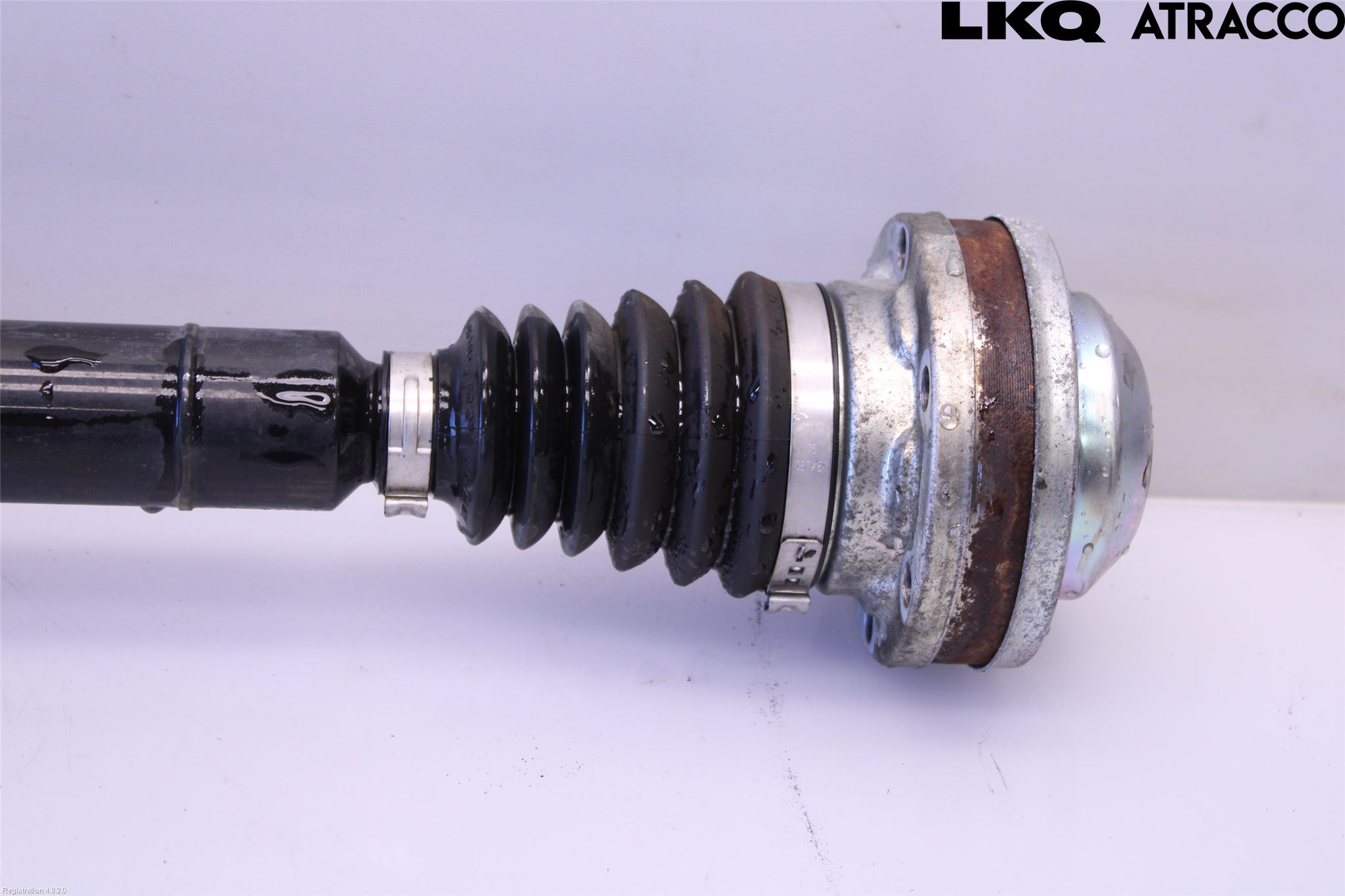 Skoda SUPERB 16-24 Drivaxel Fram Höger