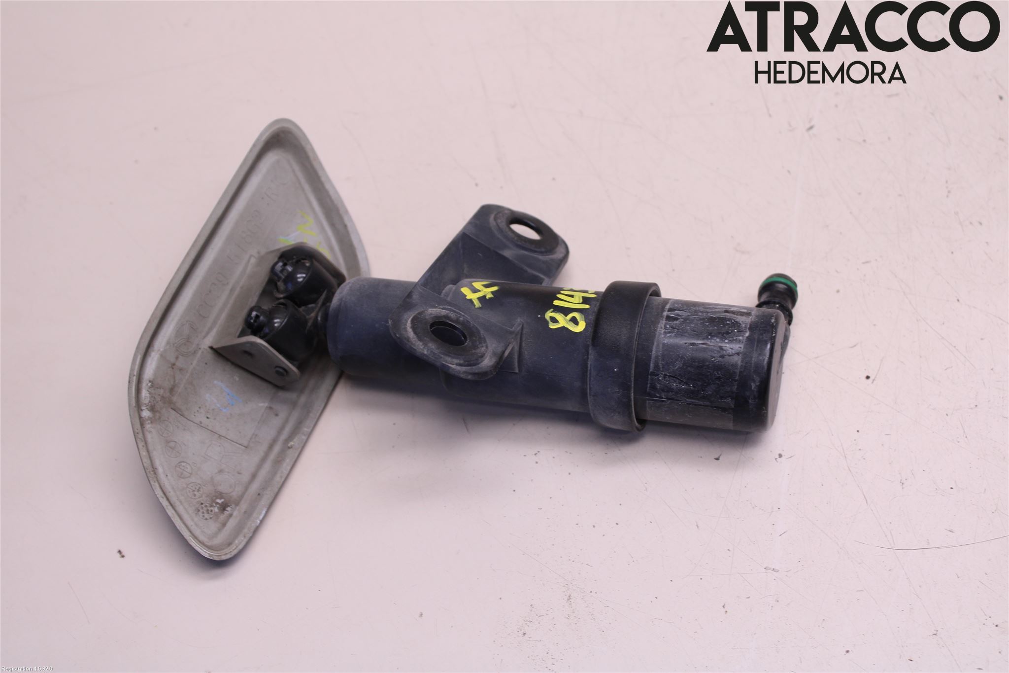 Mazda 5 05-10 Spolarmunstycke Strålkastare