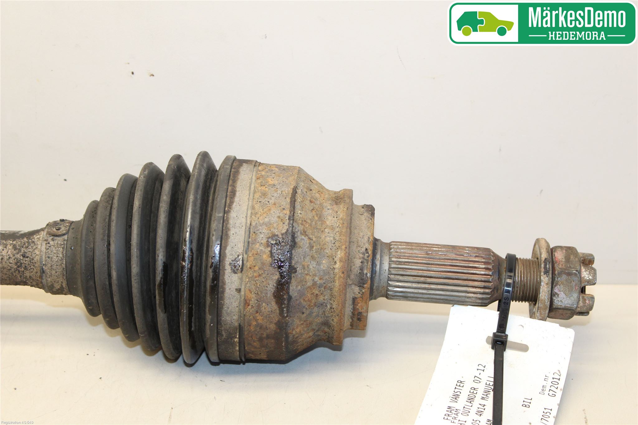 Mitsubishi OUTLANDER 07-12 Drivaxel Fram Vänster