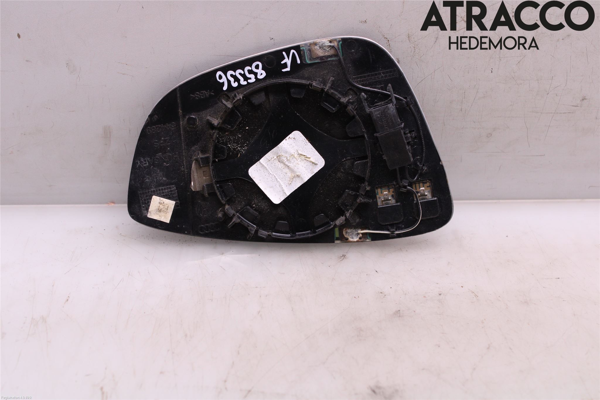 Volkswagen VW PASSAT 11-14 Spegelglas Vä