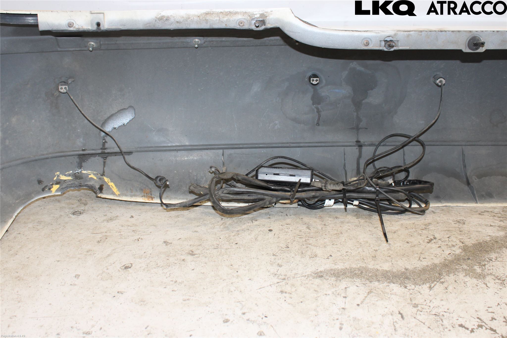 Lincoln TOWN CAR Stötfångarbeklädnad Bak