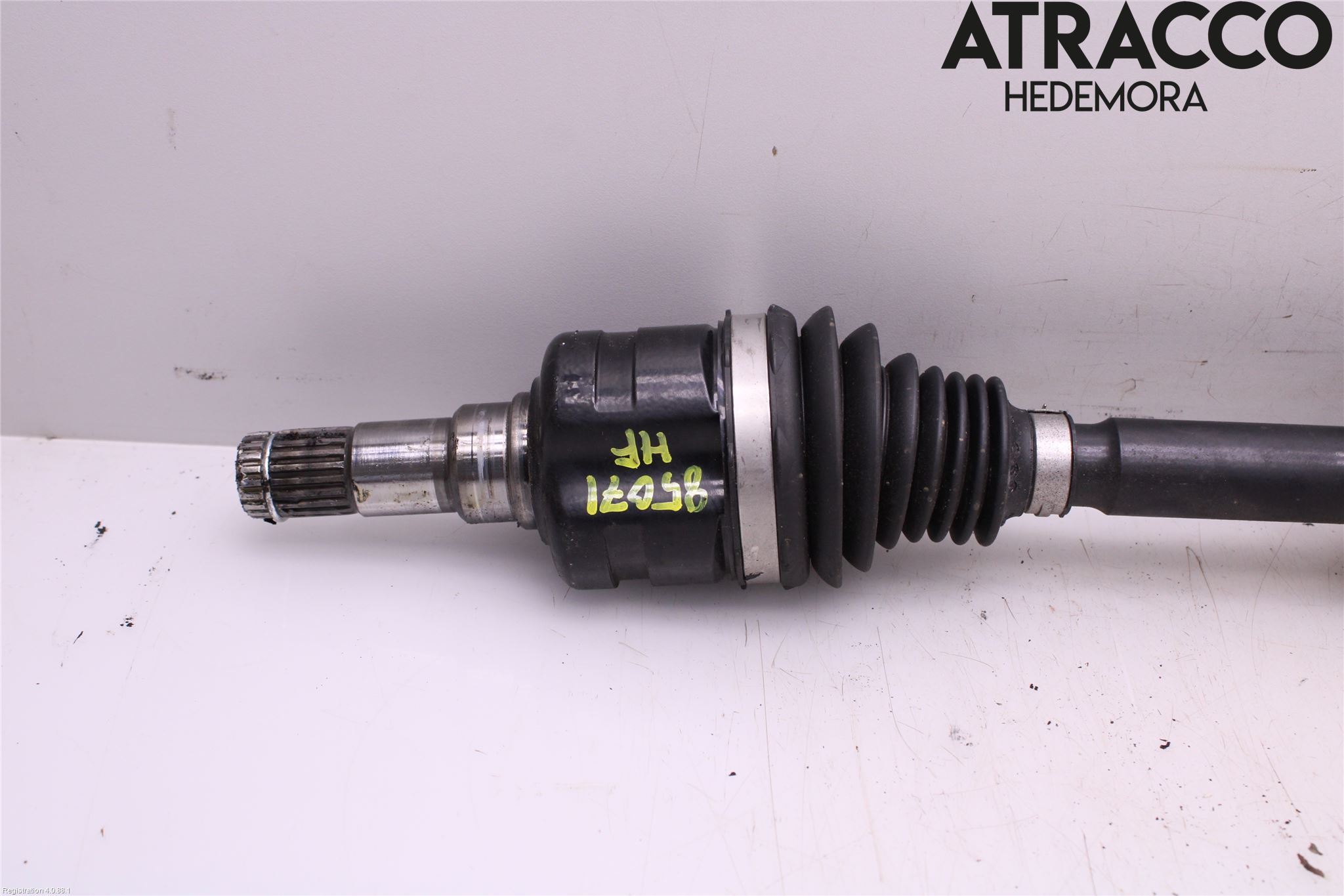 Toyota YARIS XP21 20- Drivaxel Fram Höger