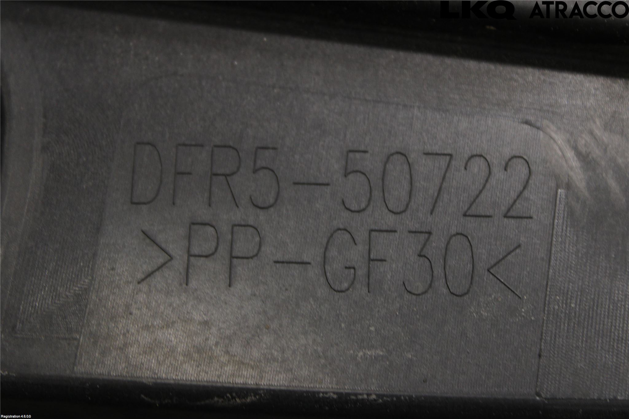 Mazda CX-30 20- Täckplast Front