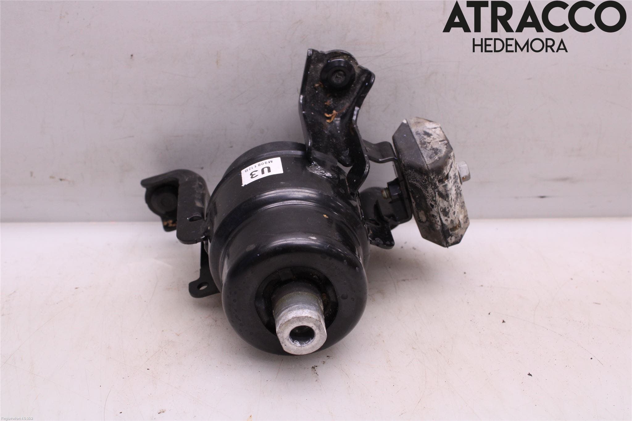 Toyota RAV4 19- Motorfäste