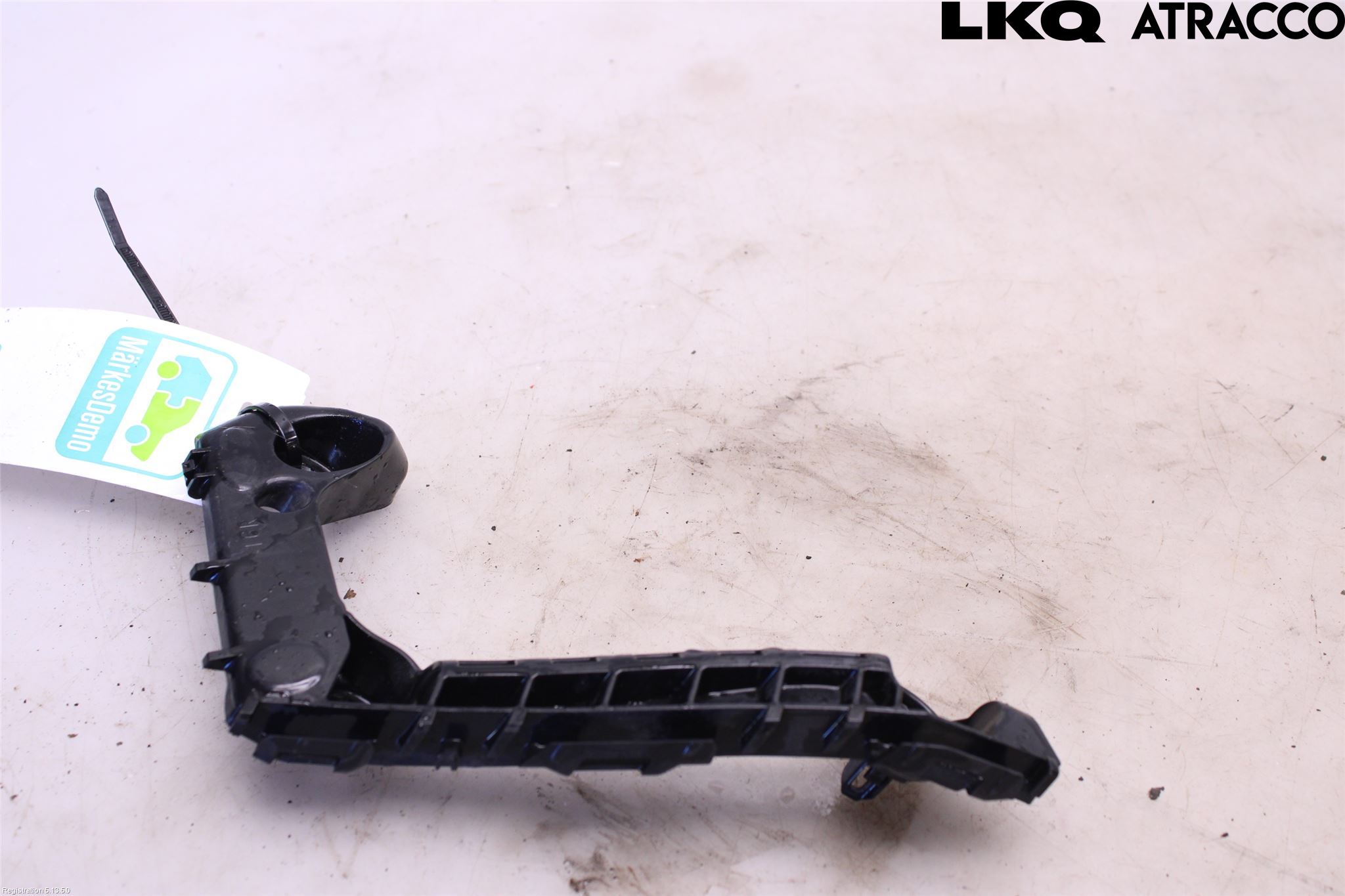 Toyota COROLLA 19- Stötfångarfäste Fram Hö