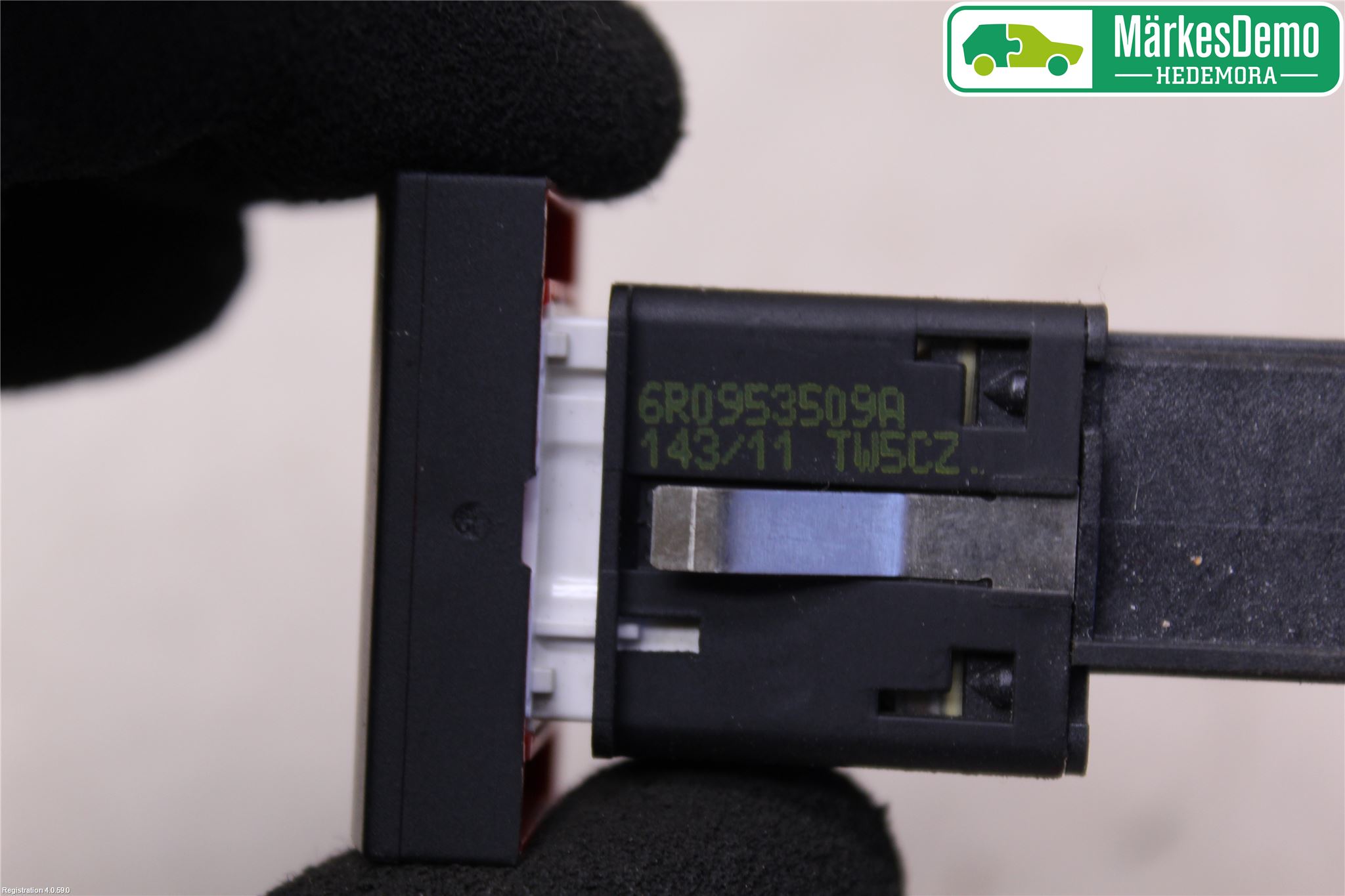 Volkswagen VW POLO 10-17 Strömställare Varnings